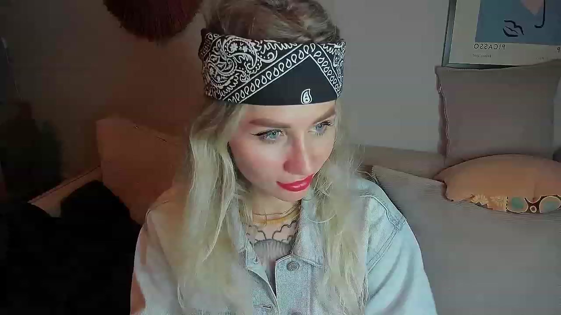 Gallery image thumbnail from Alexa_Smithhh's myfreecams stream on, 06/26/2023, 20:05 image 10 of 20