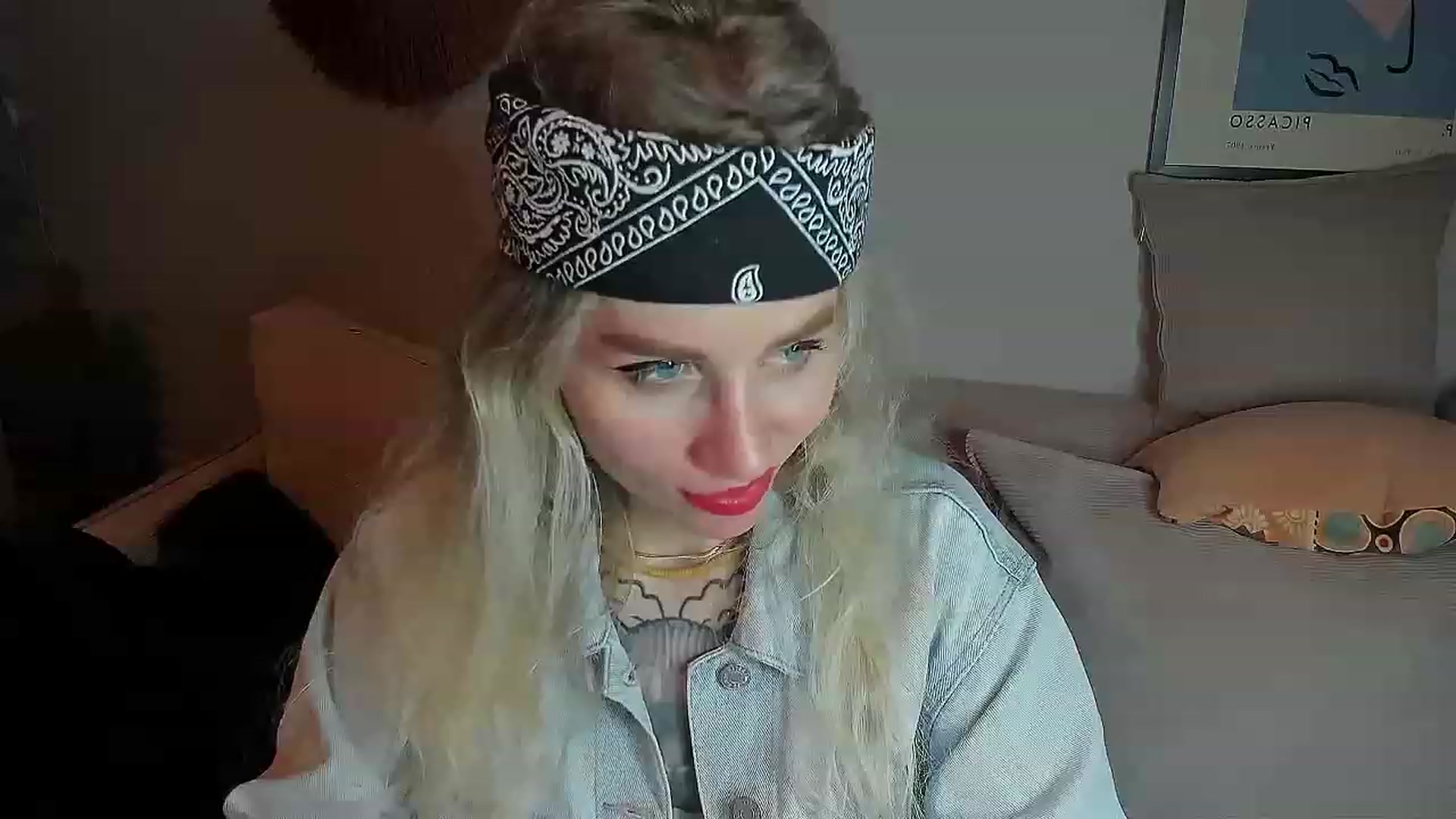 Gallery image thumbnail from Alexa_Smithhh's myfreecams stream on, 06/26/2023, 20:05 image 14 of 20
