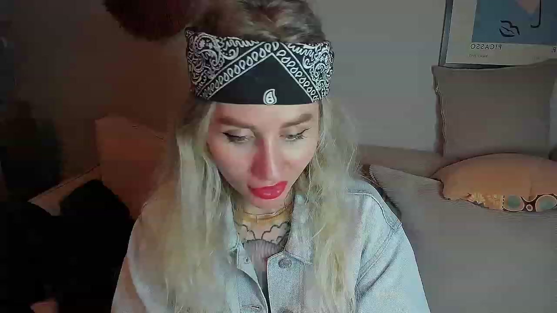Gallery image thumbnail from Alexa_Smithhh's myfreecams stream on, 06/26/2023, 20:05 image 17 of 20