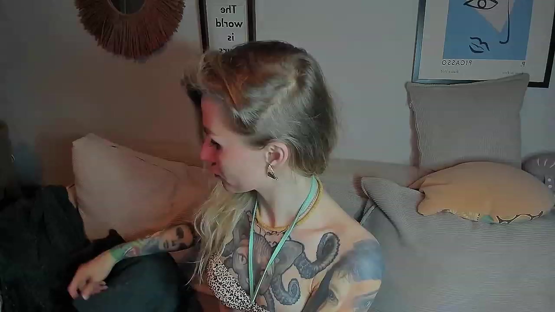 Gallery image thumbnail from Alexa_Smithhh's myfreecams stream on, 06/27/2023, 19:45 image 6 of 20