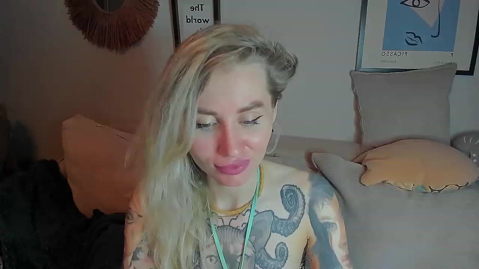 Gallery image thumbnail from Alexa_Smithhh's myfreecams stream on, 06/27/2023, 19:45 image 7 of 20