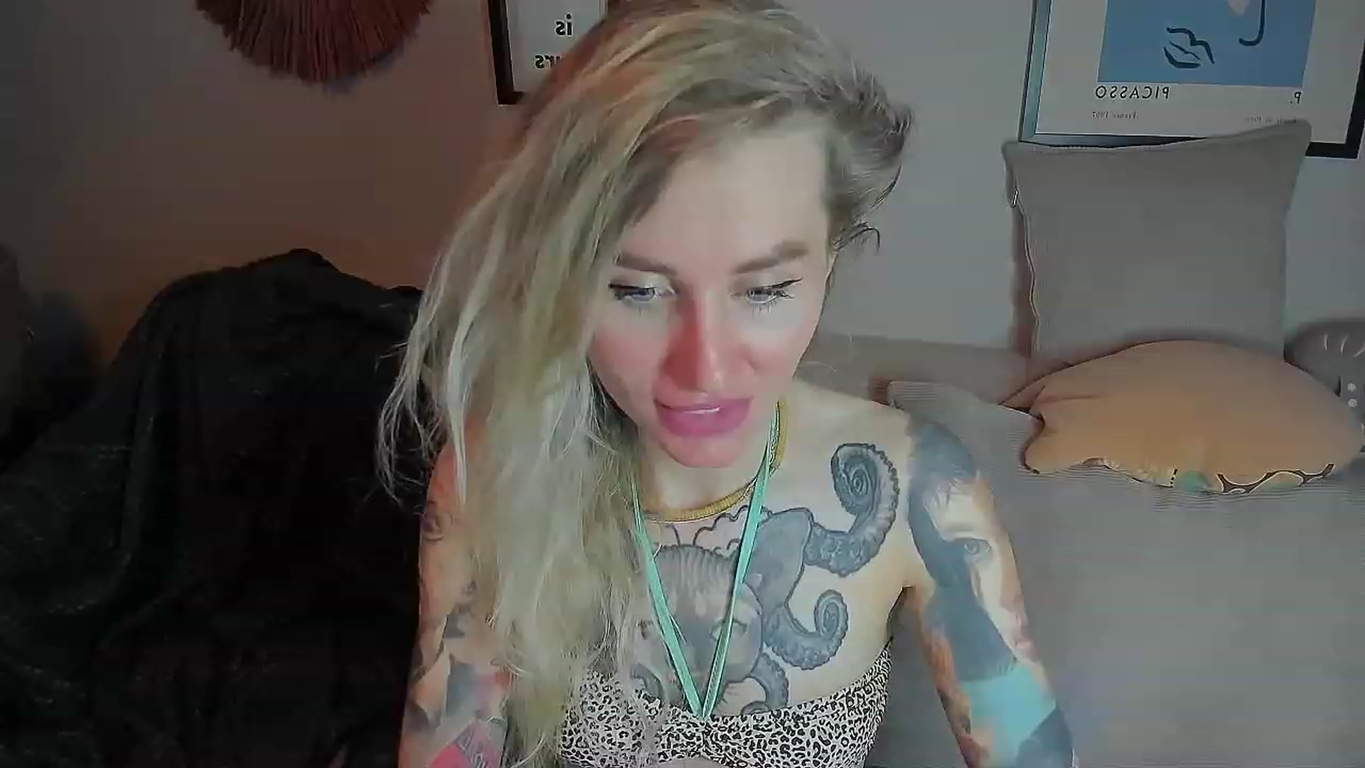 Gallery image thumbnail from Alexa_Smithhh's myfreecams stream on, 06/27/2023, 19:45 image 3 of 20