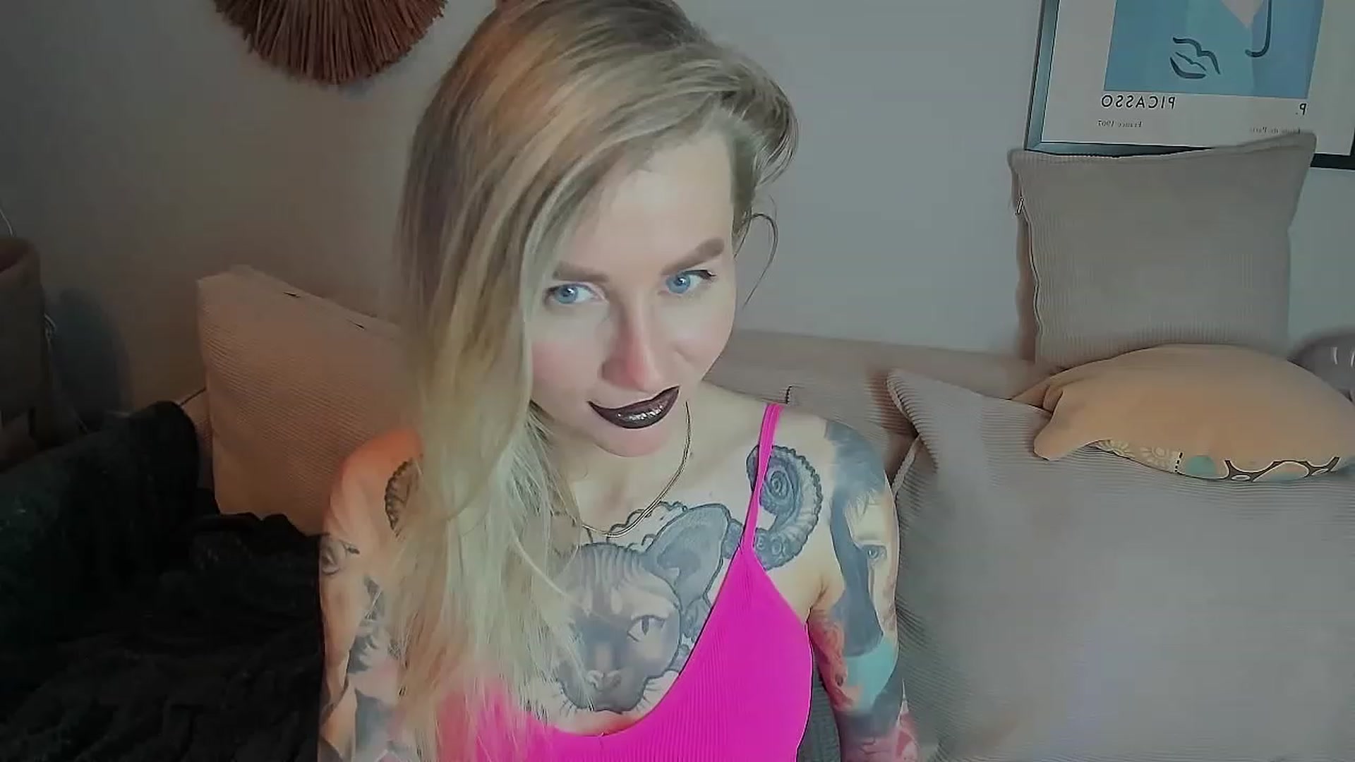 Gallery image thumbnail from Alexa_Smithhh's myfreecams stream on, 06/30/2023, 17:12 image 14 of 20