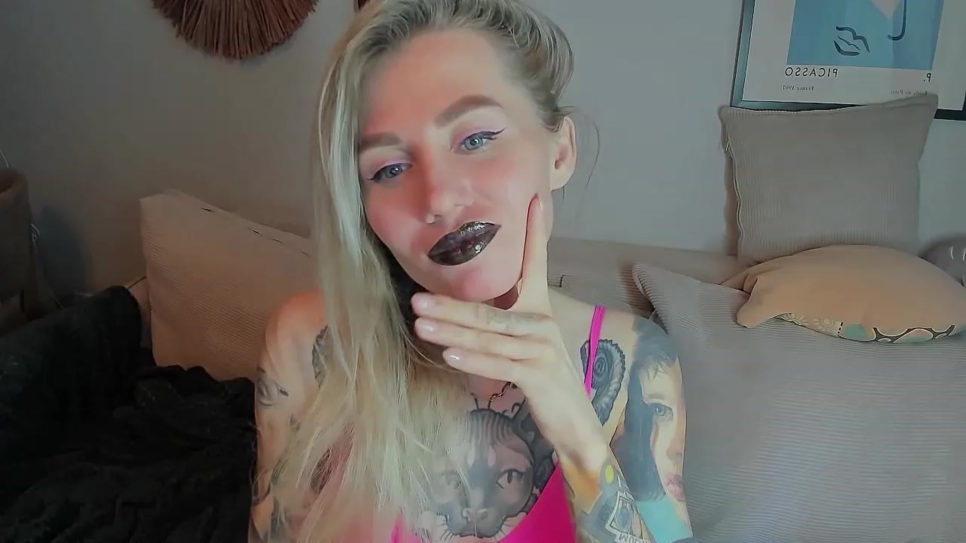 Gallery image thumbnail from Alexa_Smithhh's myfreecams stream on, 06/30/2023, 17:12 image 11 of 20