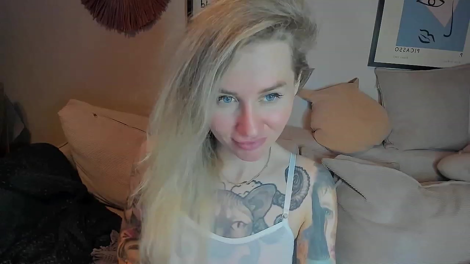 Gallery image thumbnail from Alexa_Smithhh's myfreecams stream on, 07/05/2023, 19:16 image 10 of 20