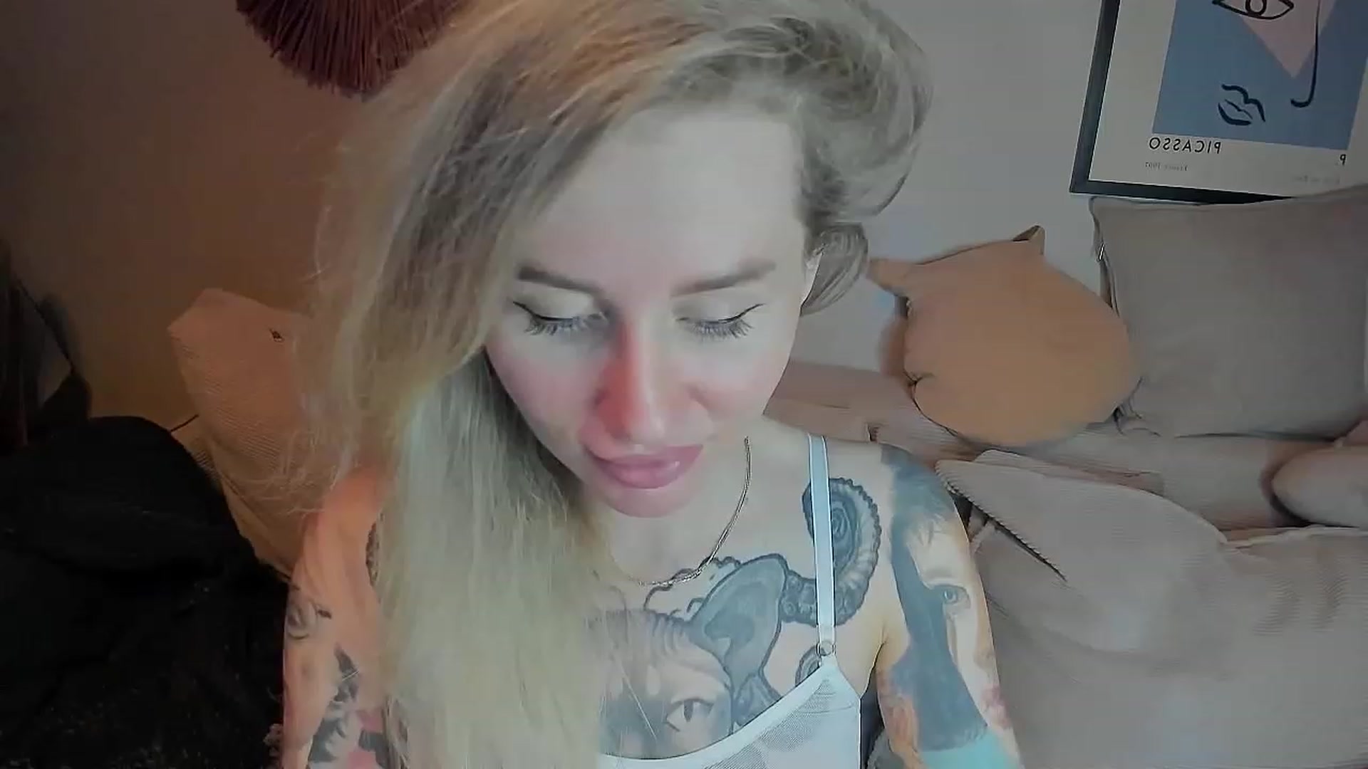 Gallery image thumbnail from Alexa_Smithhh's myfreecams stream on, 07/05/2023, 19:16 image 6 of 20