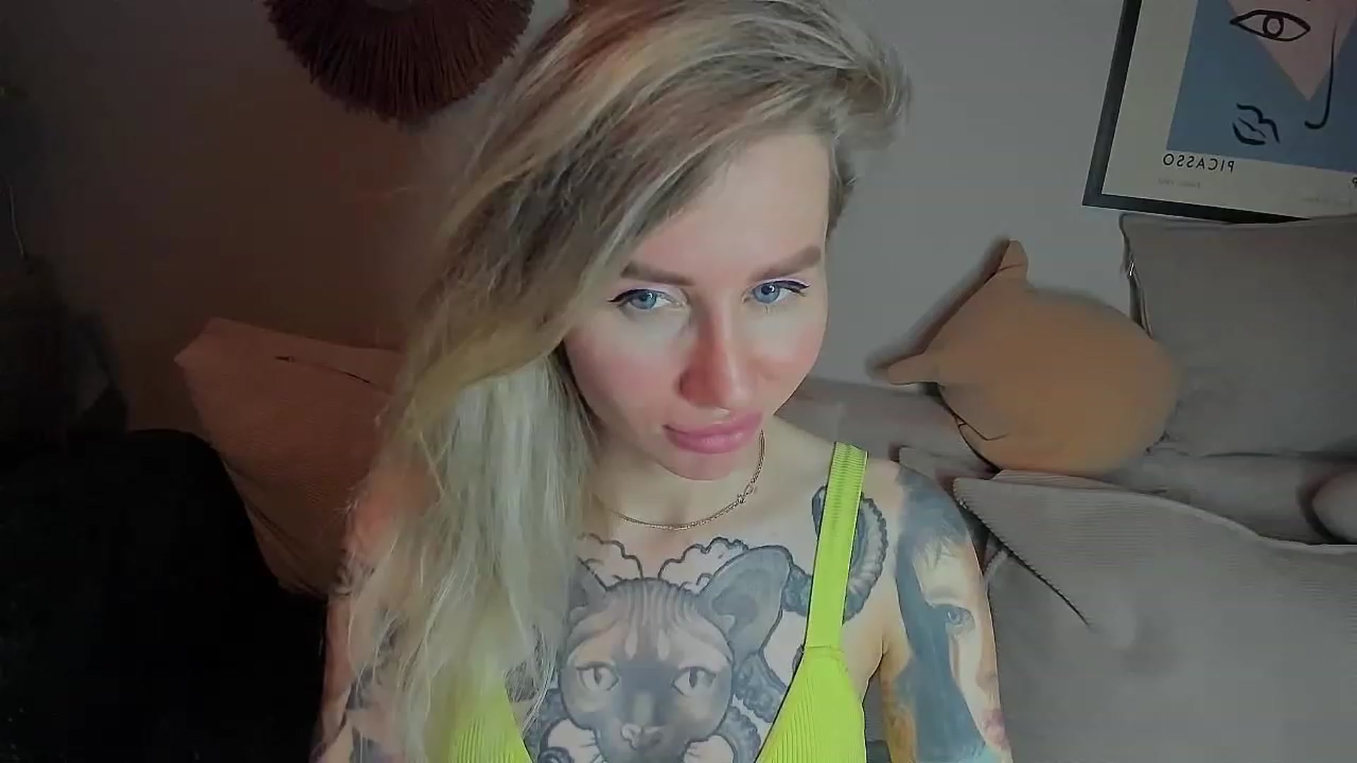Gallery image thumbnail from Alexa_Smithhh's myfreecams stream on, 07/06/2023, 19:44 image 16 of 20