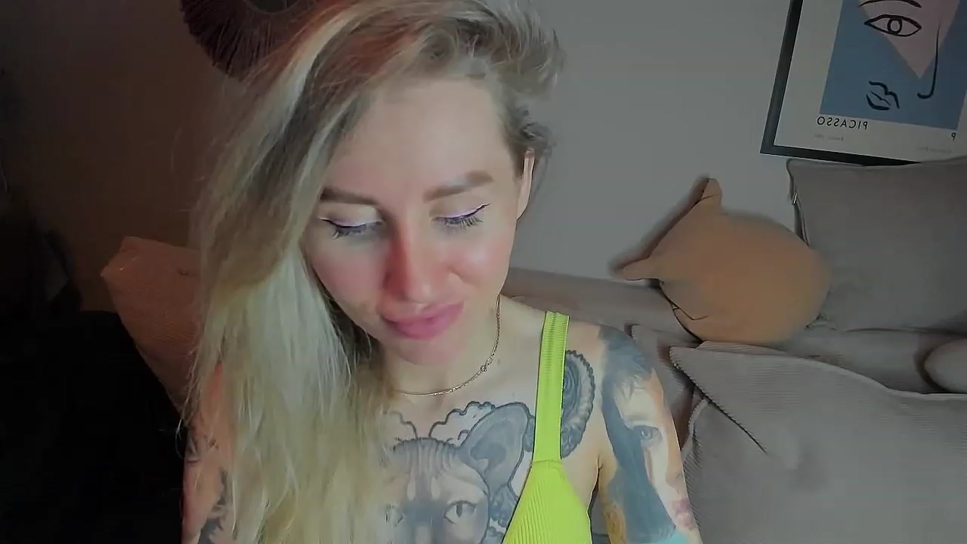 Gallery image thumbnail from Alexa_Smithhh's myfreecams stream on, 07/06/2023, 19:44 image 12 of 20