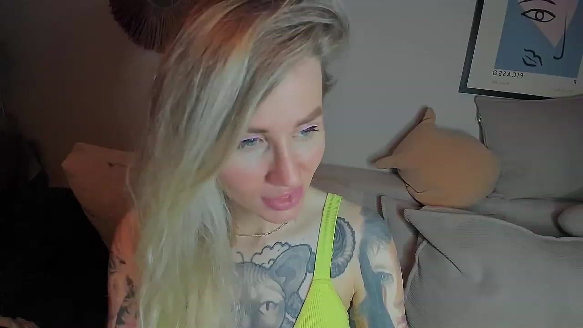 Gallery image thumbnail from Alexa_Smithhh's myfreecams stream on, 07/06/2023, 19:44 image 11 of 20