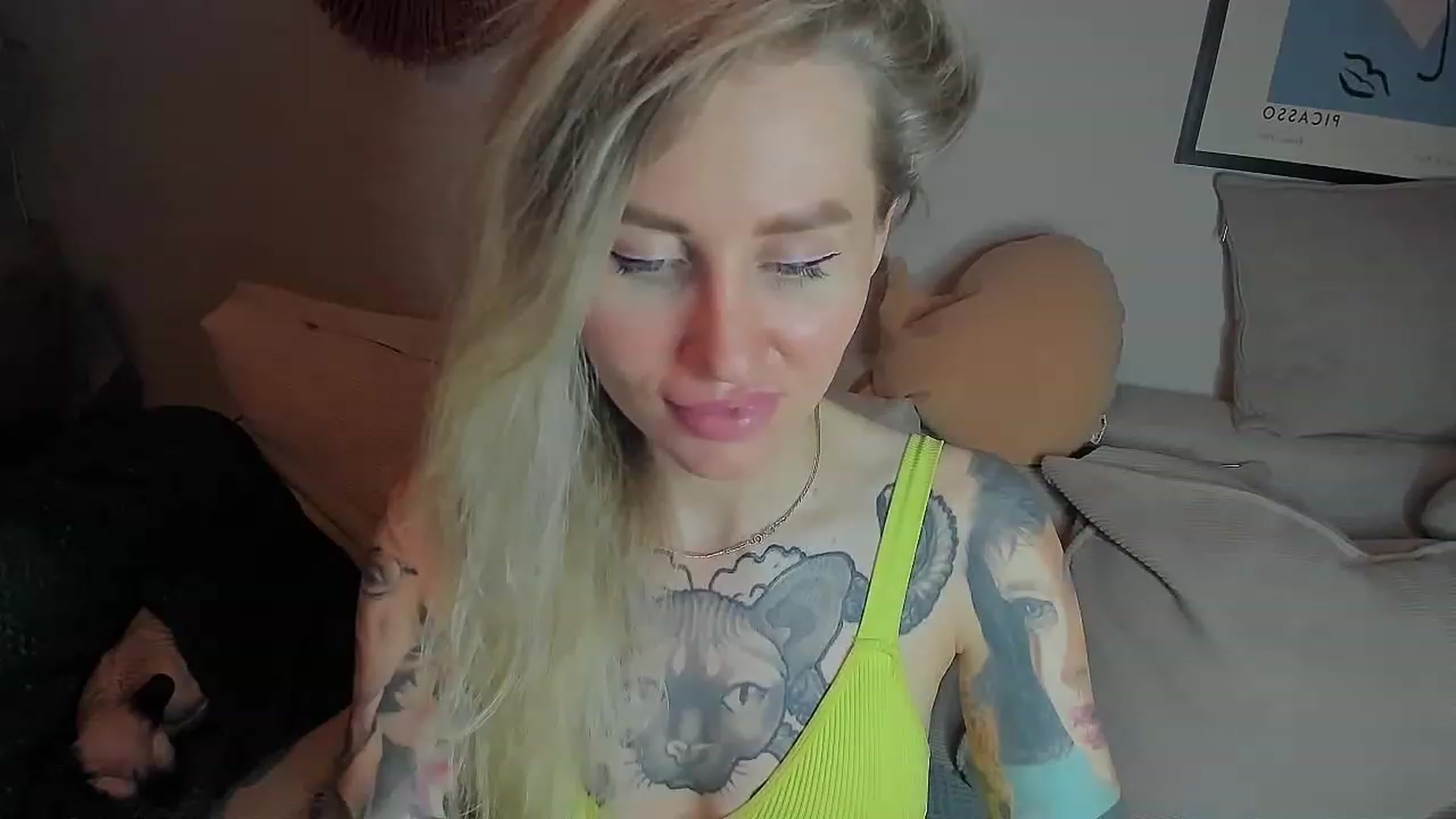 Gallery image thumbnail from Alexa_Smithhh's myfreecams stream on, 07/06/2023, 20:33 image 20 of 20