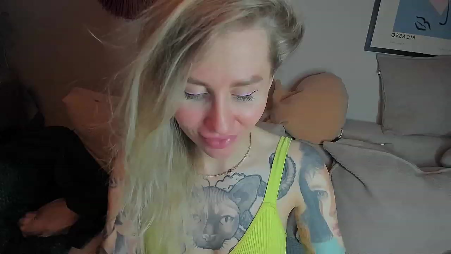 Gallery image thumbnail from Alexa_Smithhh's myfreecams stream on, 07/06/2023, 20:33 image 17 of 20