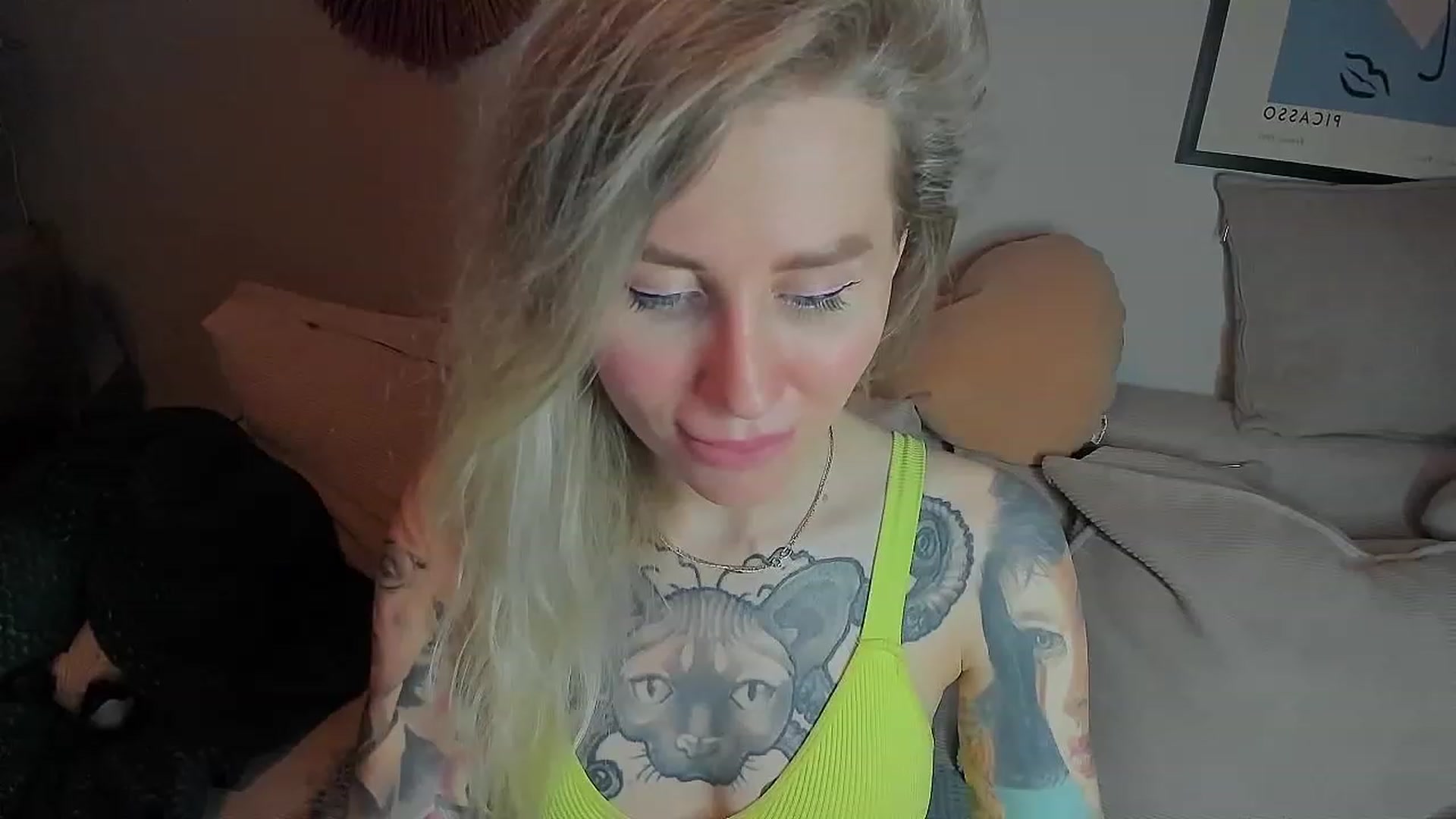 Gallery image thumbnail from Alexa_Smithhh's myfreecams stream on, 07/06/2023, 20:33 image 8 of 20