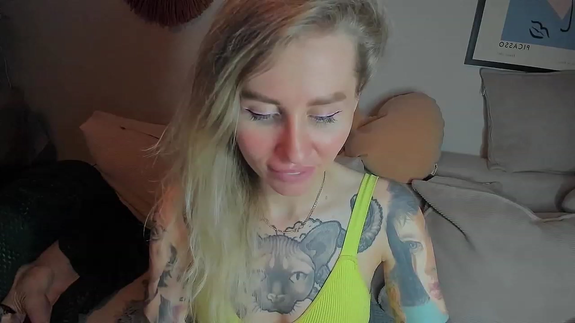 Gallery image thumbnail from Alexa_Smithhh's myfreecams stream on, 07/06/2023, 21:08 image 11 of 20