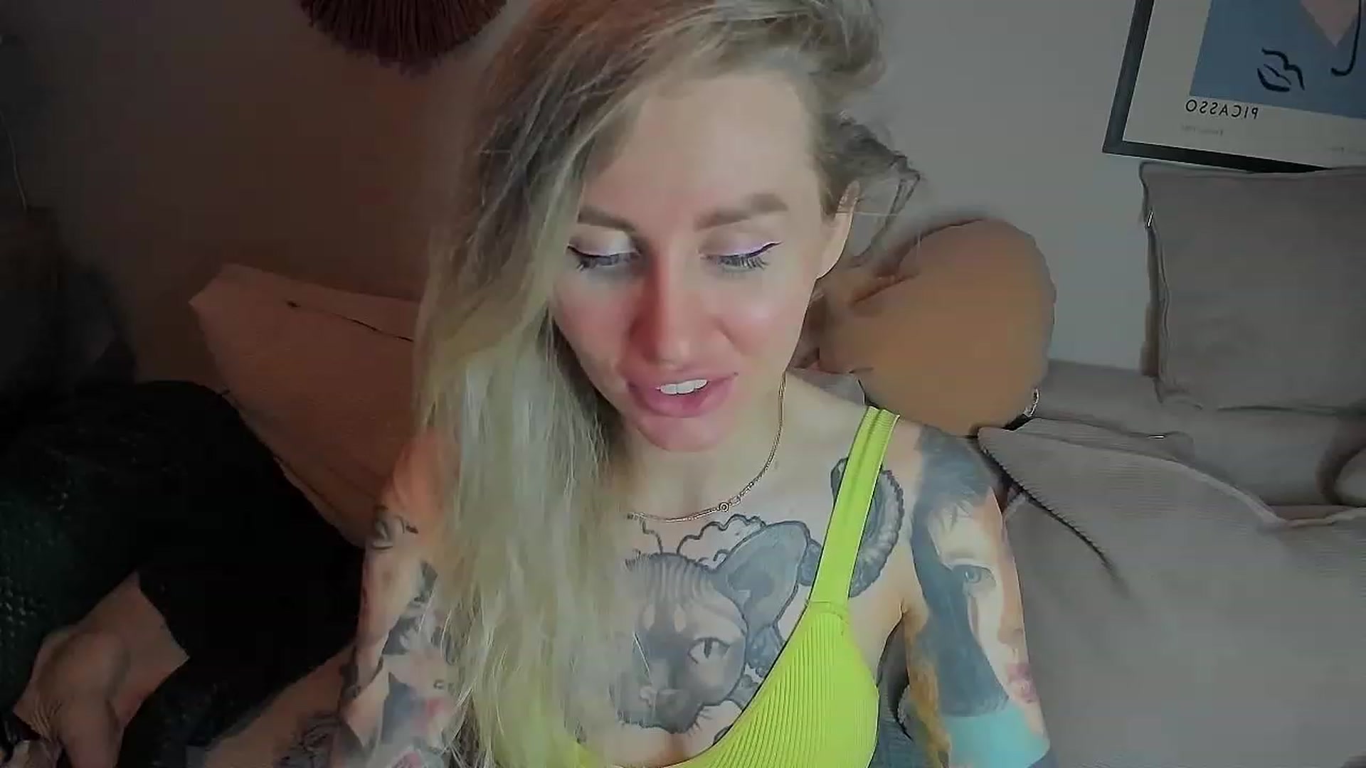 Gallery image thumbnail from Alexa_Smithhh's myfreecams stream on, 07/06/2023, 21:08 image 4 of 20