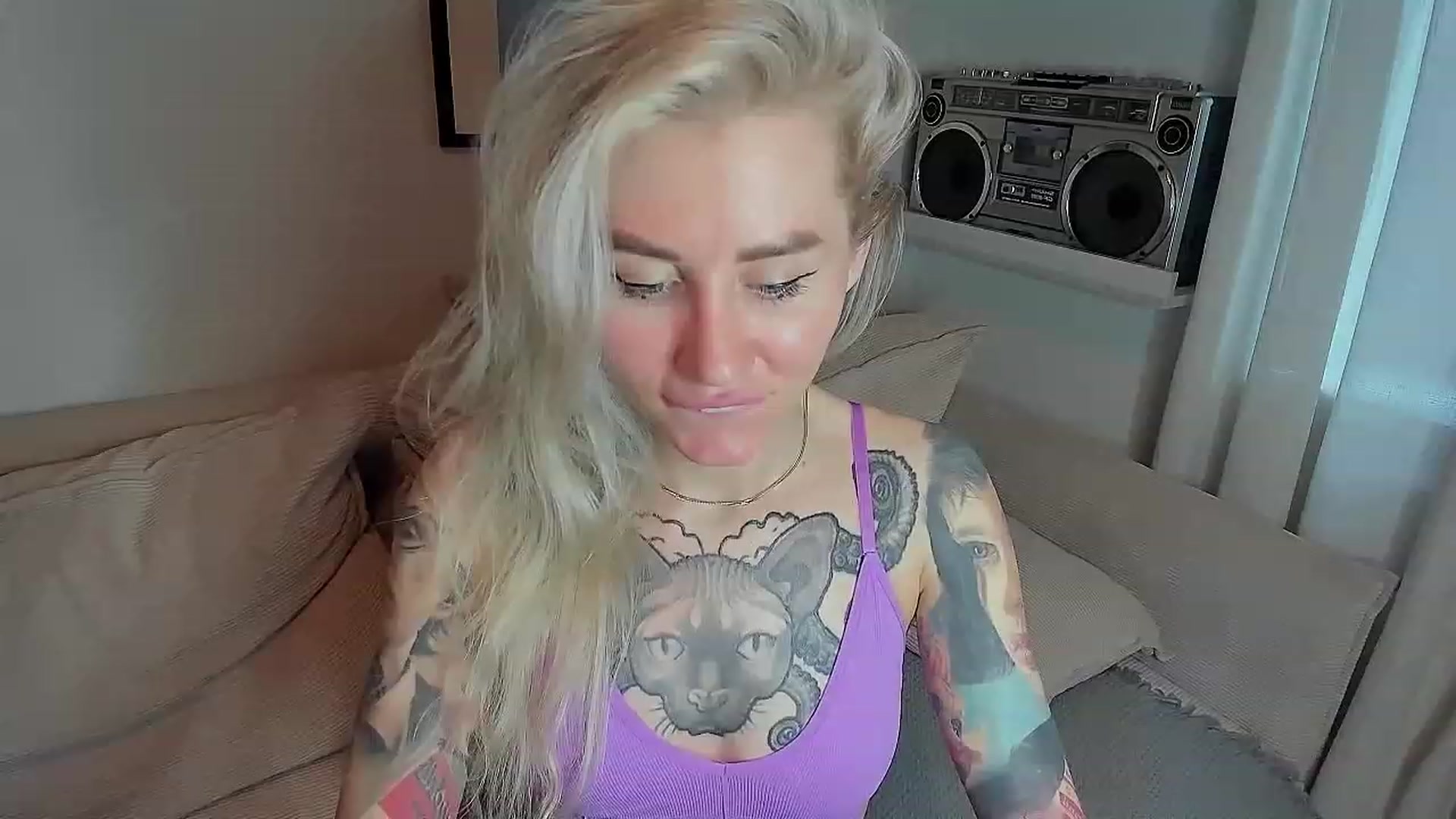 Gallery image thumbnail from Alexa_Smithhh's myfreecams stream on, 07/18/2023, 18:05 image 9 of 20