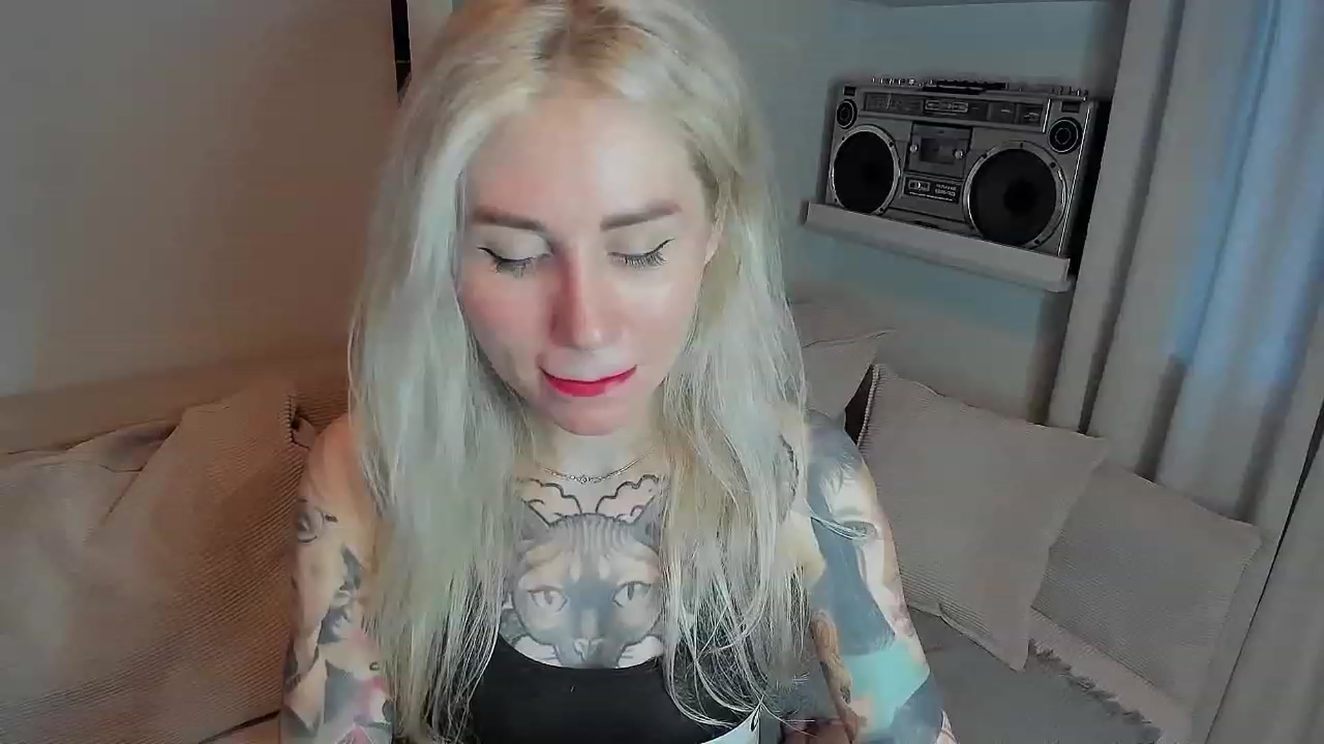 Gallery image thumbnail from Alexa_Smithhh's myfreecams stream on, 07/19/2023, 19:42 image 8 of 20