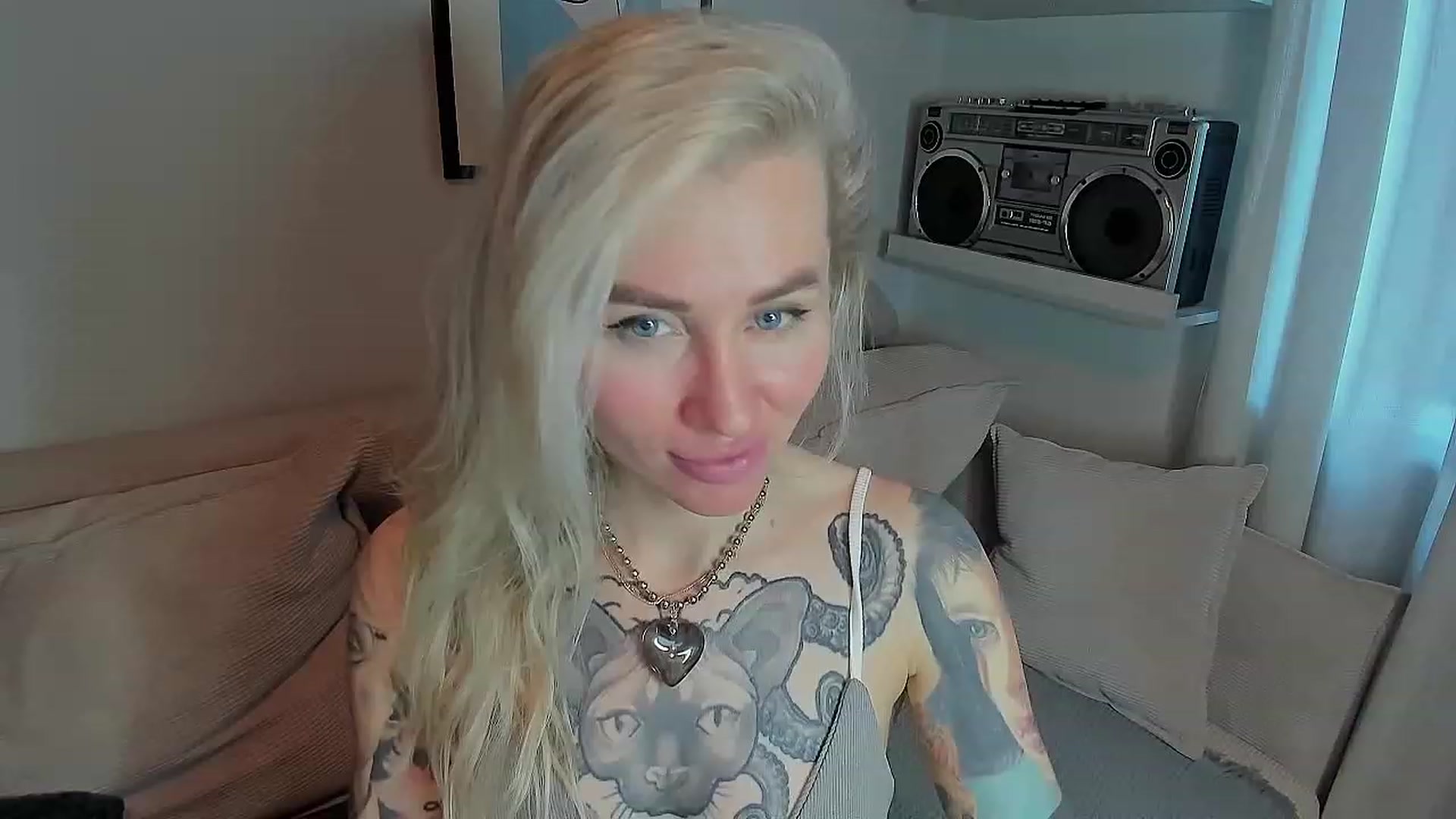 Gallery image thumbnail from Alexa_Smithhh's myfreecams stream on, 07/22/2023, 15:39 image 3 of 20