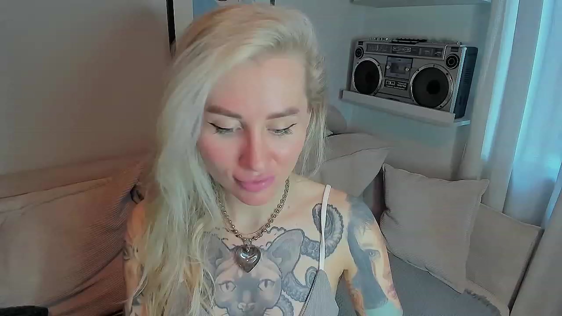 Gallery image thumbnail from Alexa_Smithhh's myfreecams stream on, 07/22/2023, 15:39 image 7 of 20