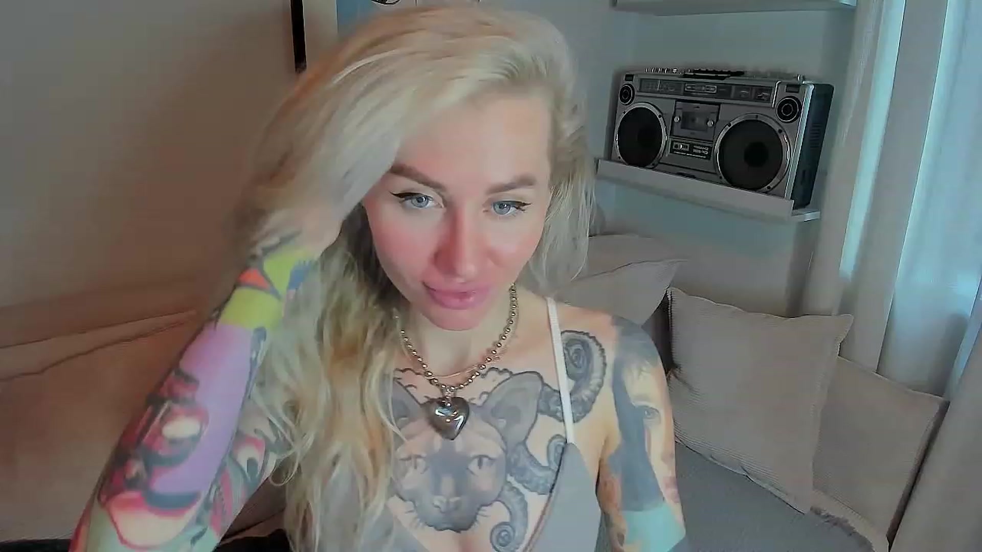 Gallery image thumbnail from Alexa_Smithhh's myfreecams stream on, 07/22/2023, 15:39 image 19 of 20