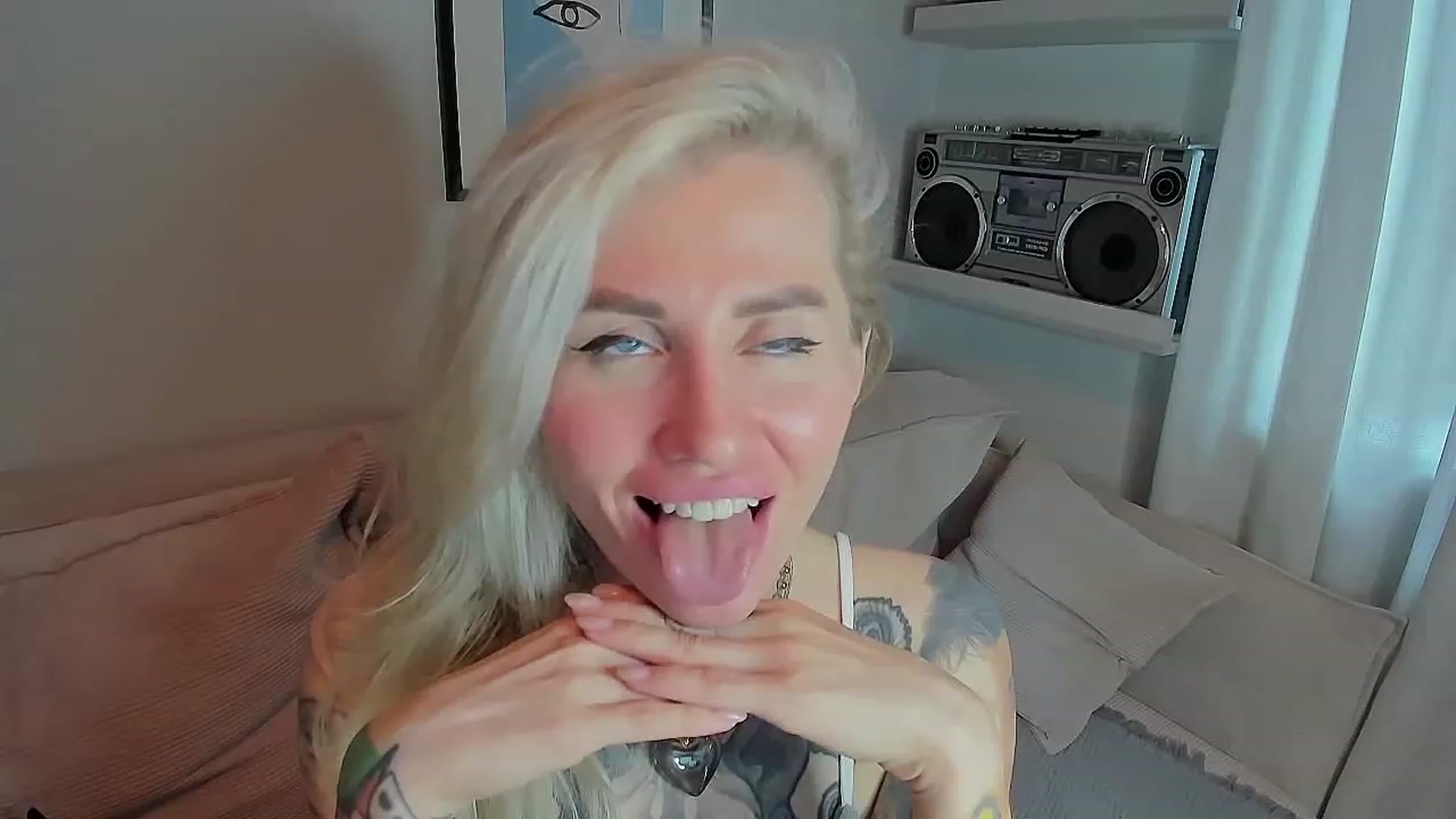 Gallery image thumbnail from Alexa_Smithhh's myfreecams stream on, 07/22/2023, 16:53 image 2 of 20