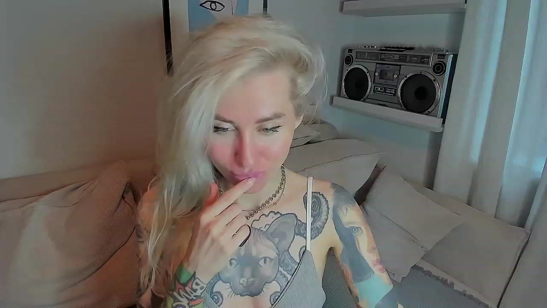 Gallery image thumbnail from Alexa_Smithhh's myfreecams stream on, 07/22/2023, 16:53 image 15 of 20
