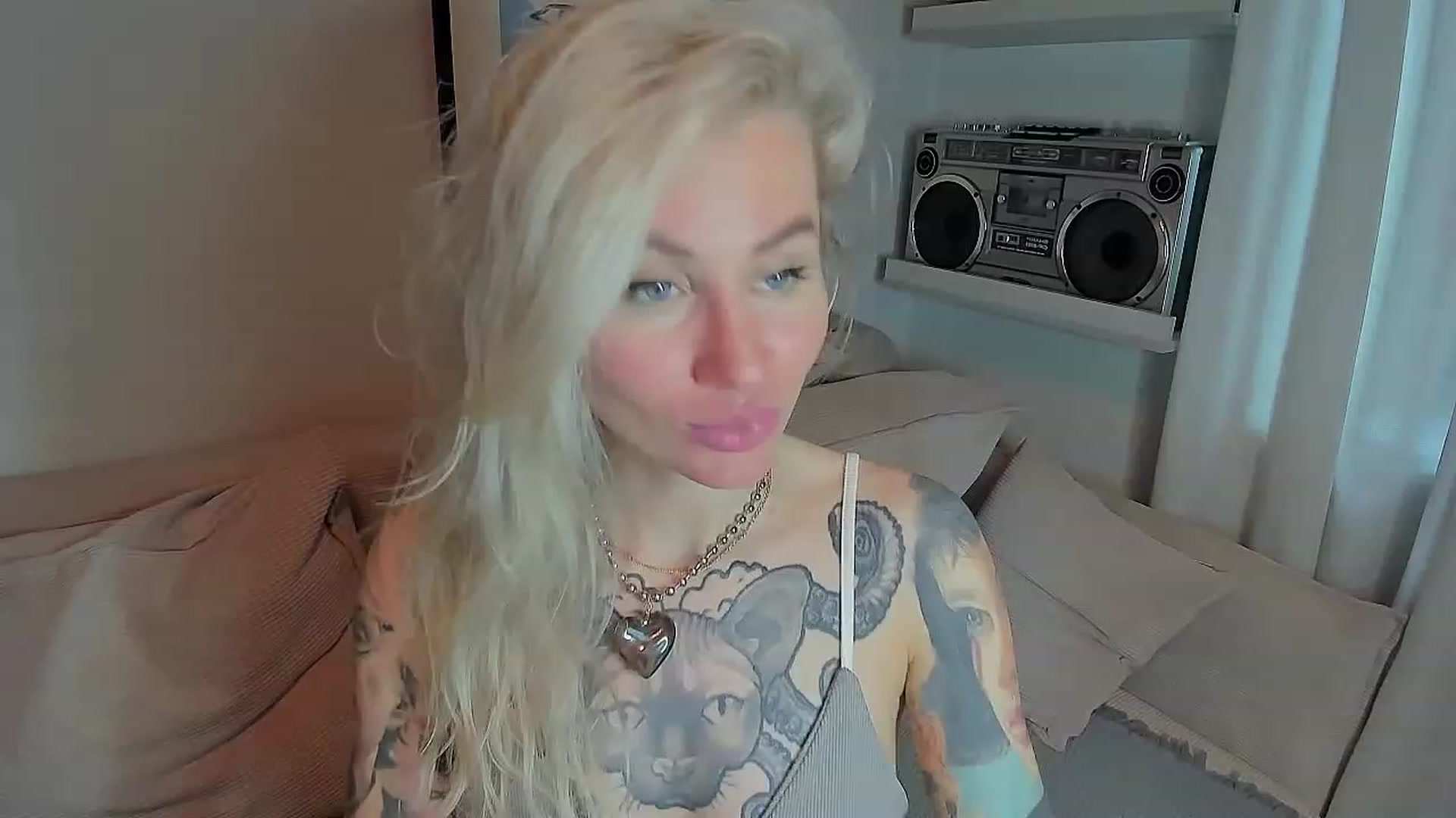 Gallery image thumbnail from Alexa_Smithhh's myfreecams stream on, 07/22/2023, 16:53 image 16 of 20