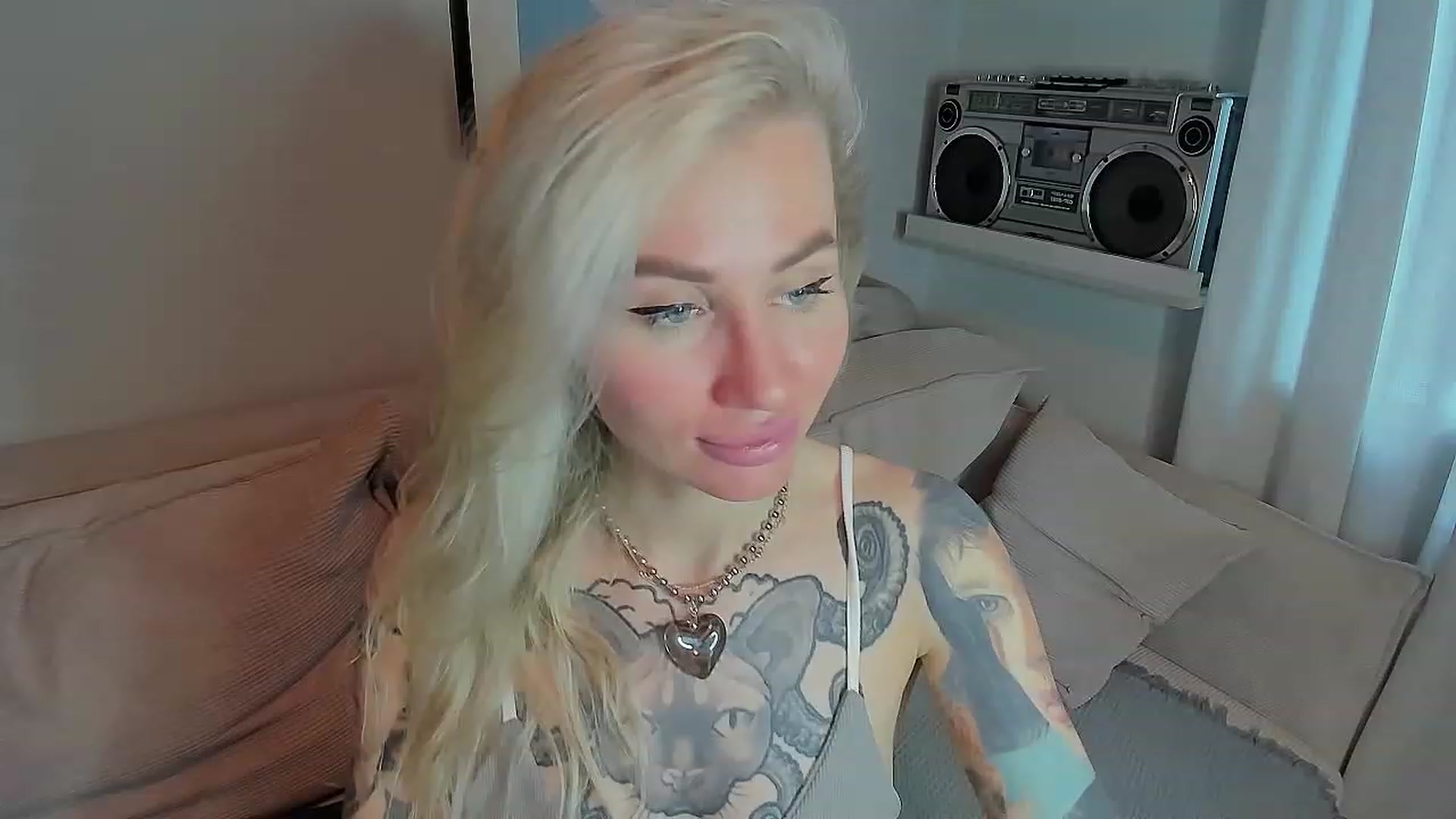 Gallery image thumbnail from Alexa_Smithhh's myfreecams stream on, 07/22/2023, 16:53 image 6 of 20