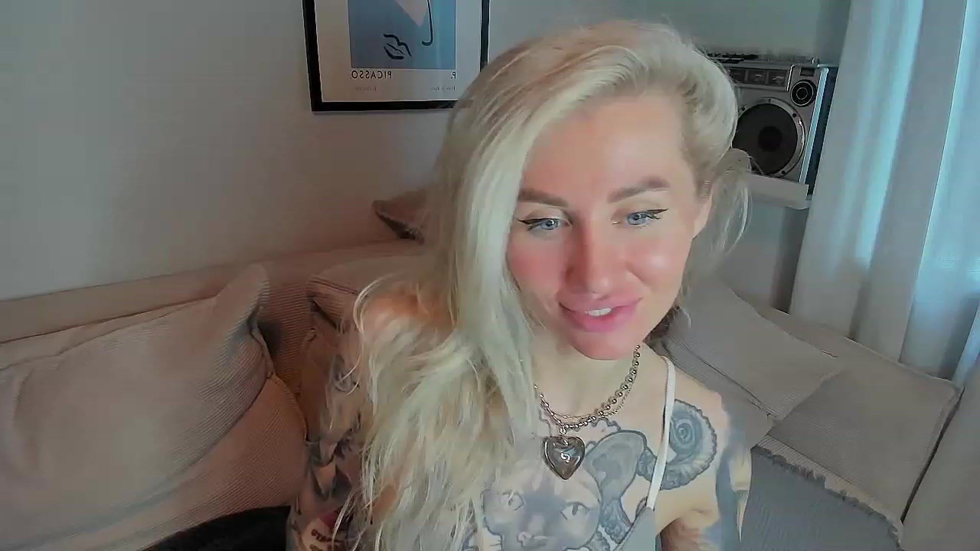 Gallery image thumbnail from Alexa_Smithhh's myfreecams stream on, 07/22/2023, 16:53 image 8 of 20