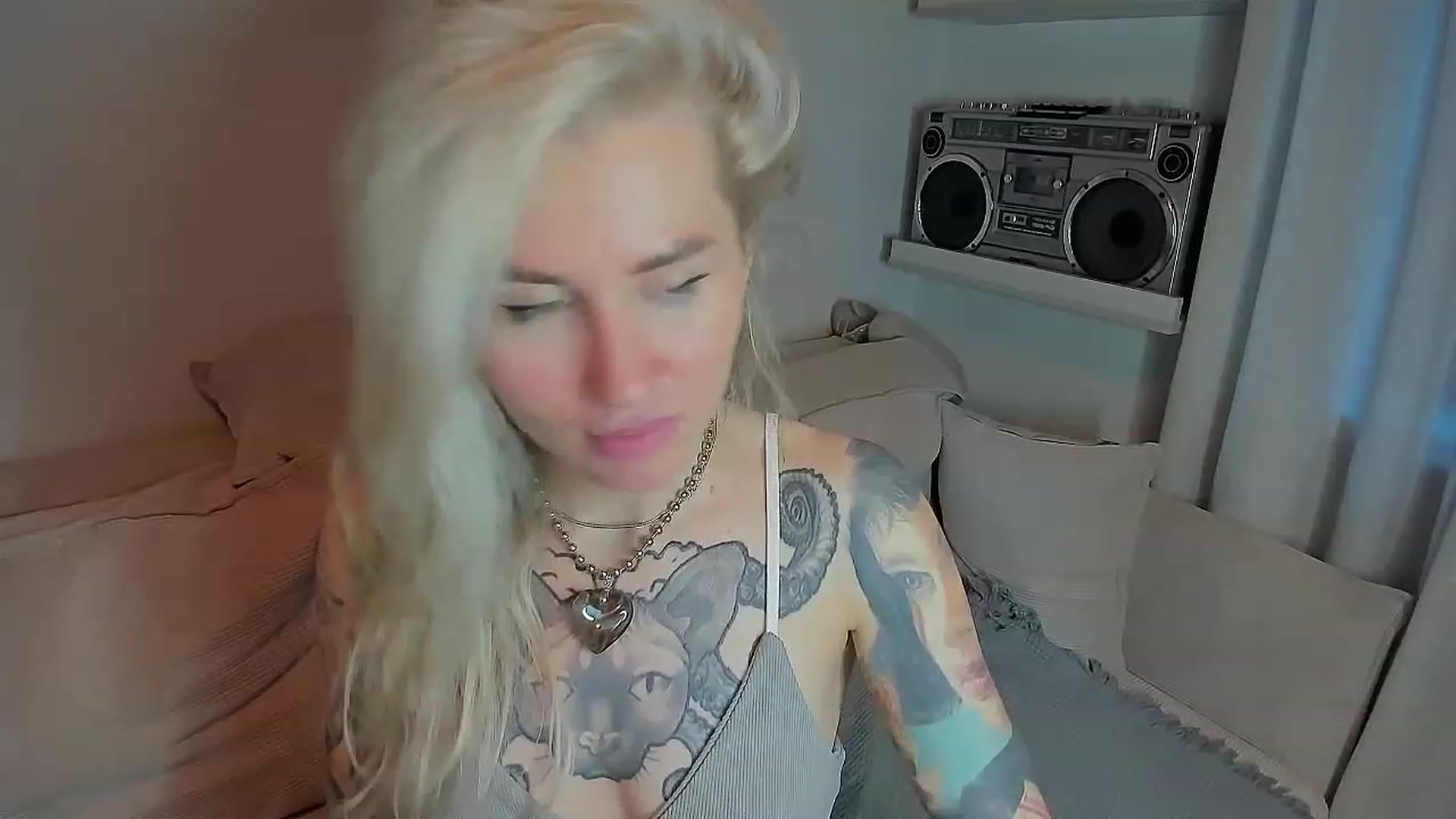 Gallery image thumbnail from Alexa_Smithhh's myfreecams stream on, 07/22/2023, 18:50 image 19 of 20