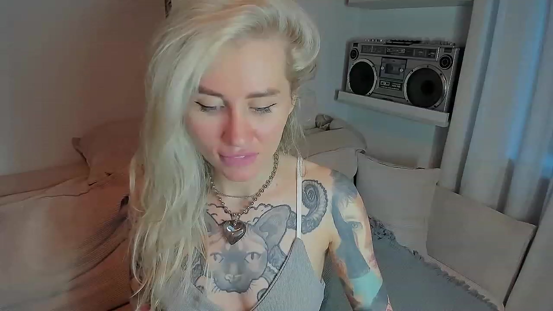 Gallery image thumbnail from Alexa_Smithhh's myfreecams stream on, 07/22/2023, 18:50 image 18 of 20