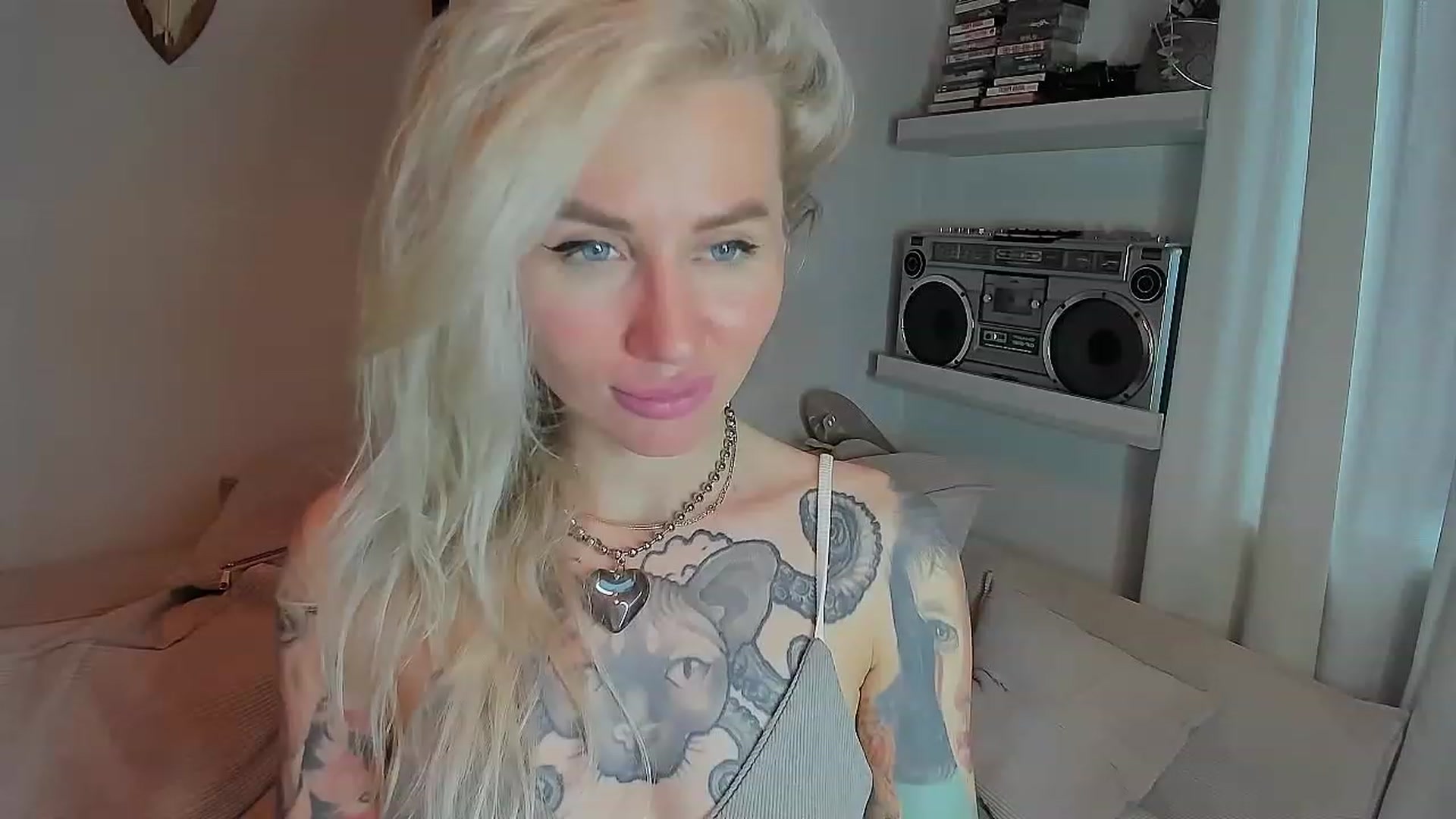 Gallery image thumbnail from Alexa_Smithhh's myfreecams stream on, 07/22/2023, 18:50 image 4 of 20