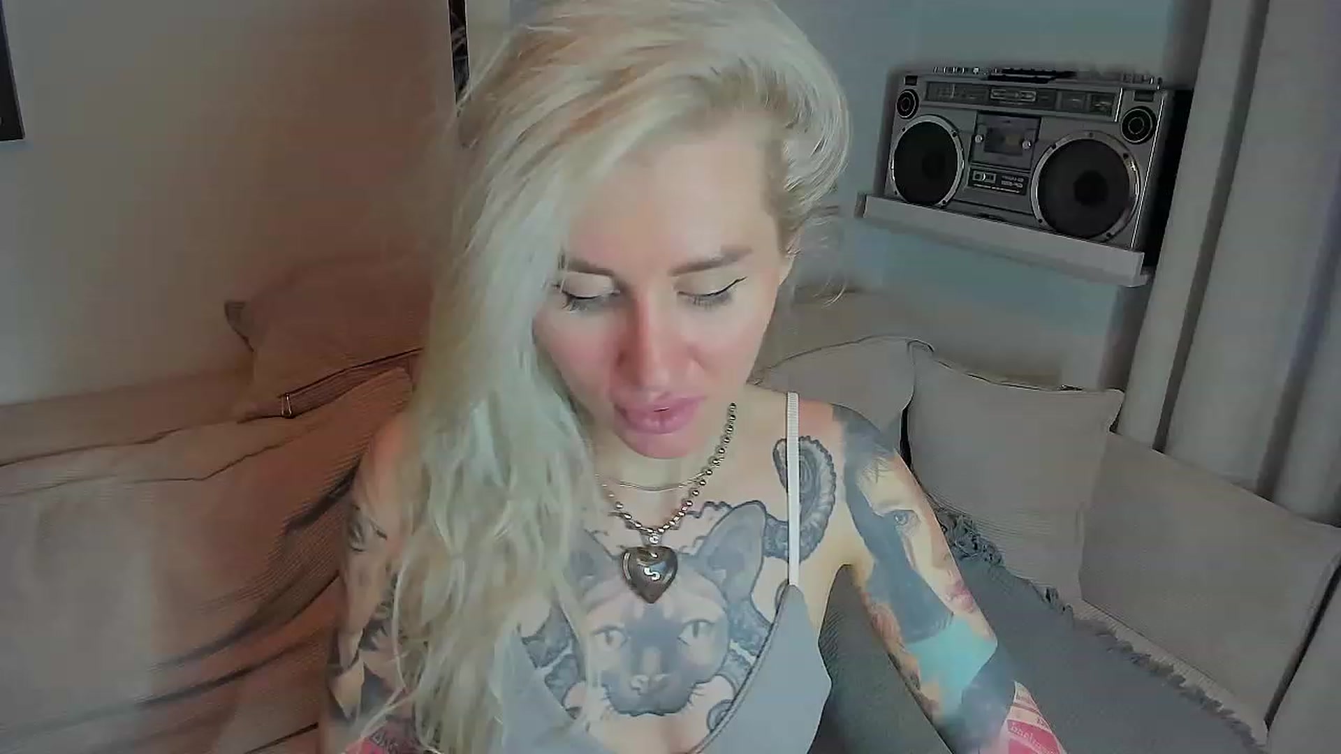 Gallery image thumbnail from Alexa_Smithhh's myfreecams stream on, 07/22/2023, 19:25 image 13 of 20
