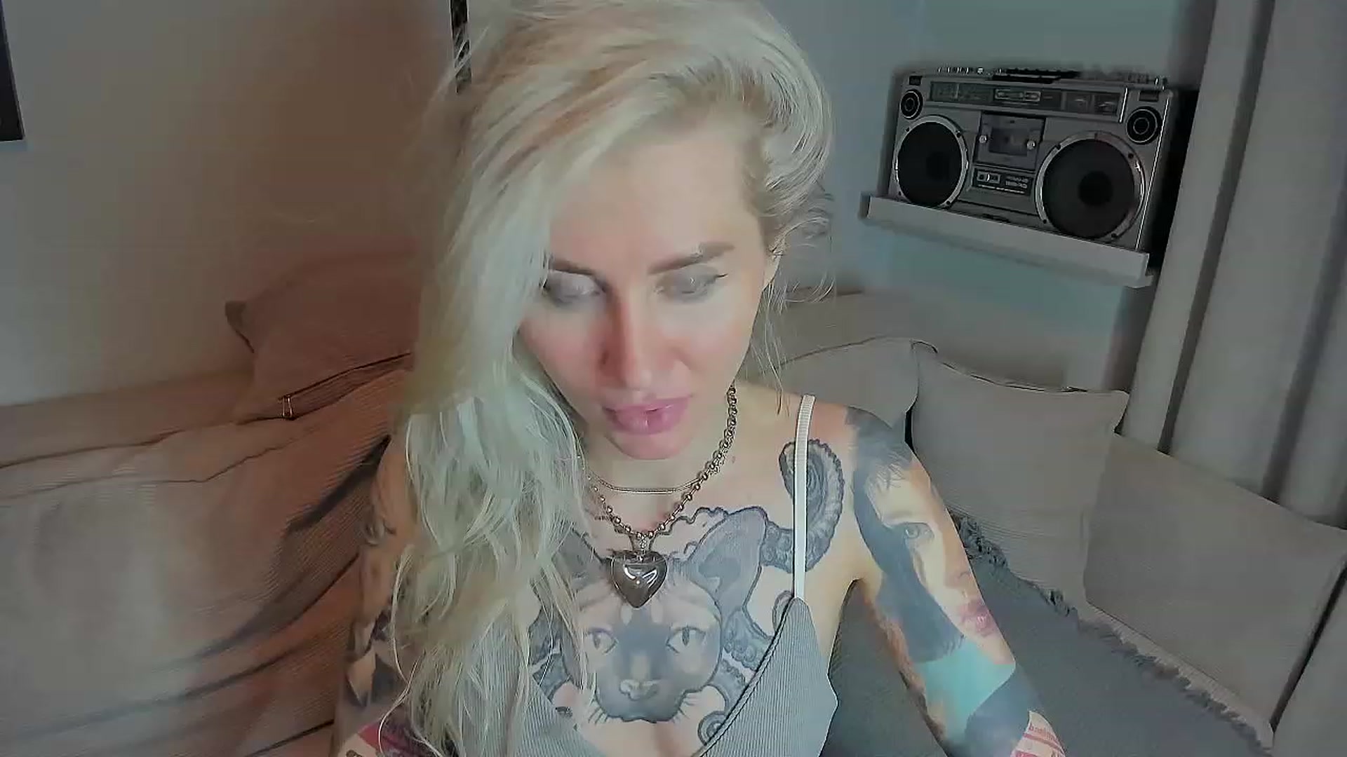 Gallery image thumbnail from Alexa_Smithhh's myfreecams stream on, 07/22/2023, 19:25 image 19 of 20