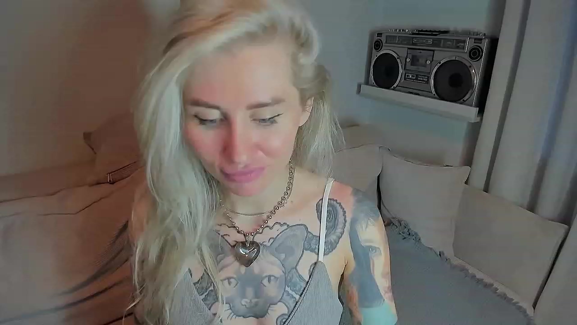 Gallery image thumbnail from Alexa_Smithhh's myfreecams stream on, 07/22/2023, 19:25 image 5 of 20