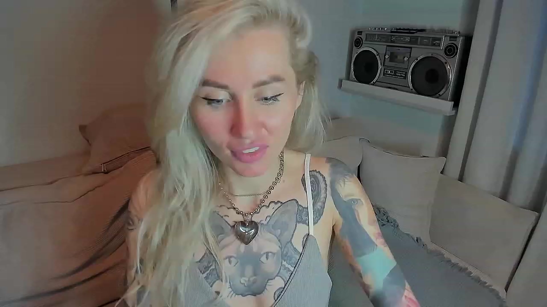 Gallery image thumbnail from Alexa_Smithhh's myfreecams stream on, 07/22/2023, 19:25 image 2 of 20