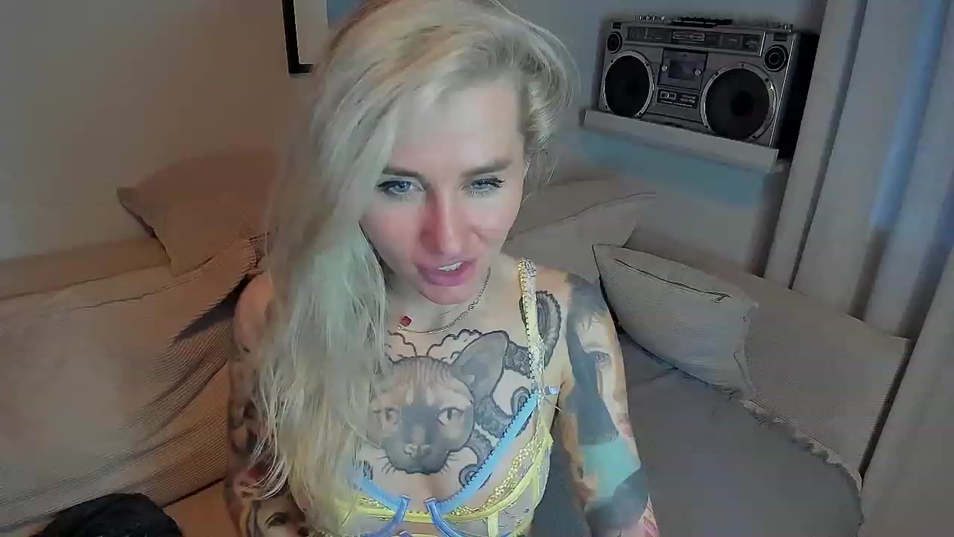 Gallery image thumbnail from Alexa_Smithhh's myfreecams stream on, 07/23/2023, 19:11 image 11 of 20