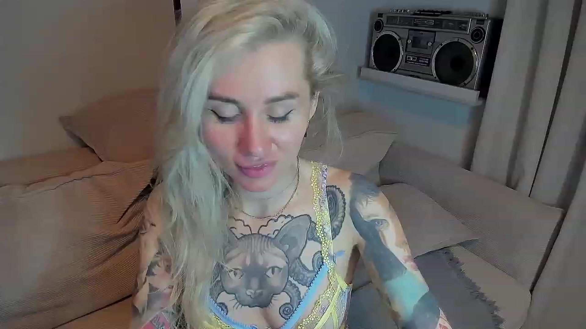 Gallery image thumbnail from Alexa_Smithhh's myfreecams stream on, 07/23/2023, 20:47 image 16 of 20