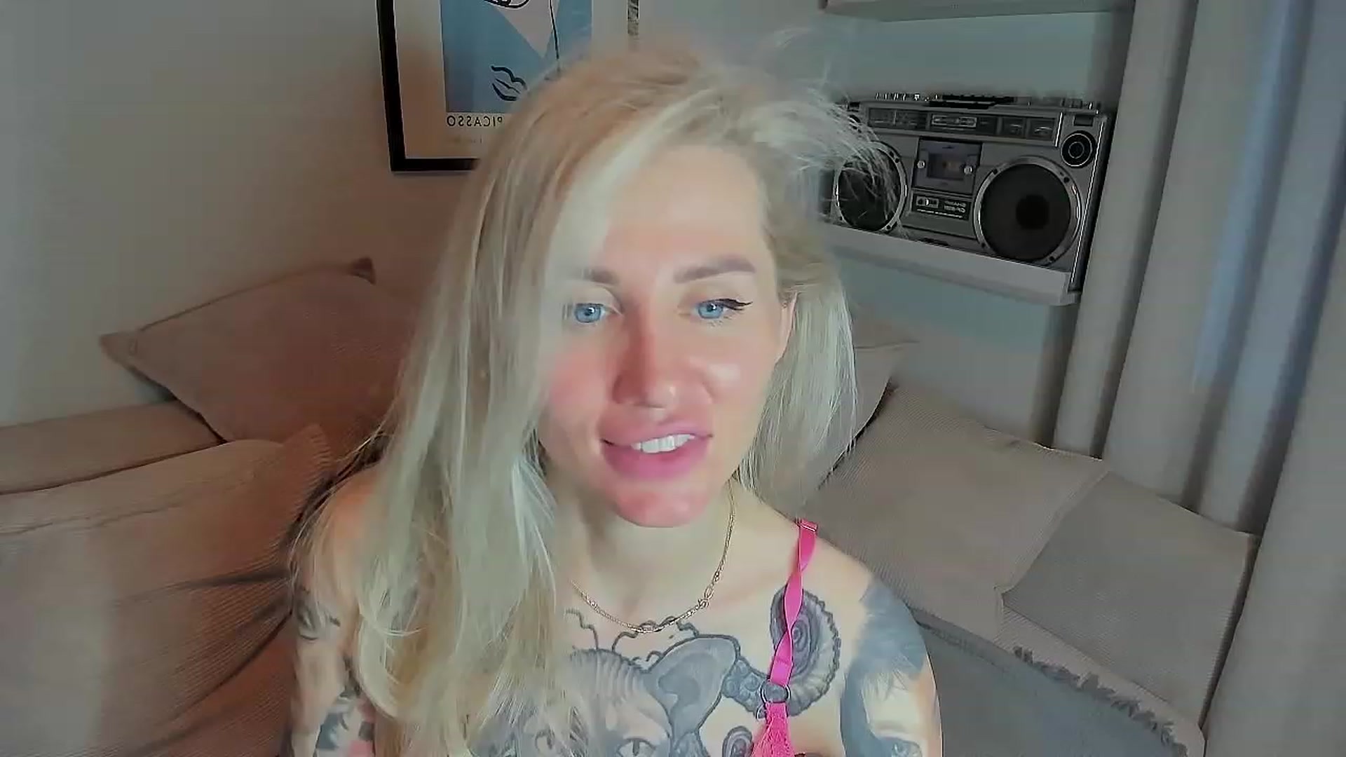 Gallery image thumbnail from Alexa_Smithhh's myfreecams stream on, 07/24/2023, 18:36 image 3 of 20