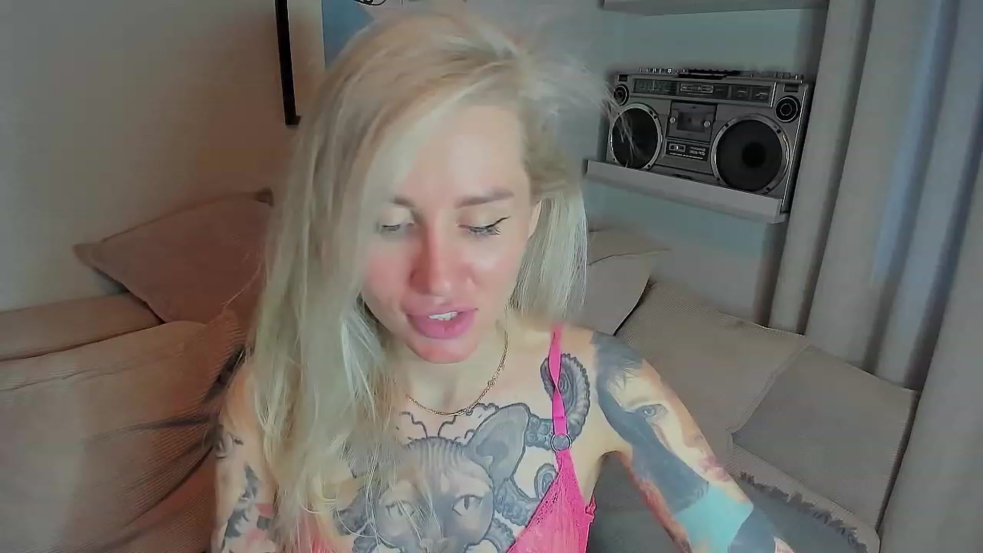 Gallery image thumbnail from Alexa_Smithhh's myfreecams stream on, 07/24/2023, 18:36 image 4 of 20