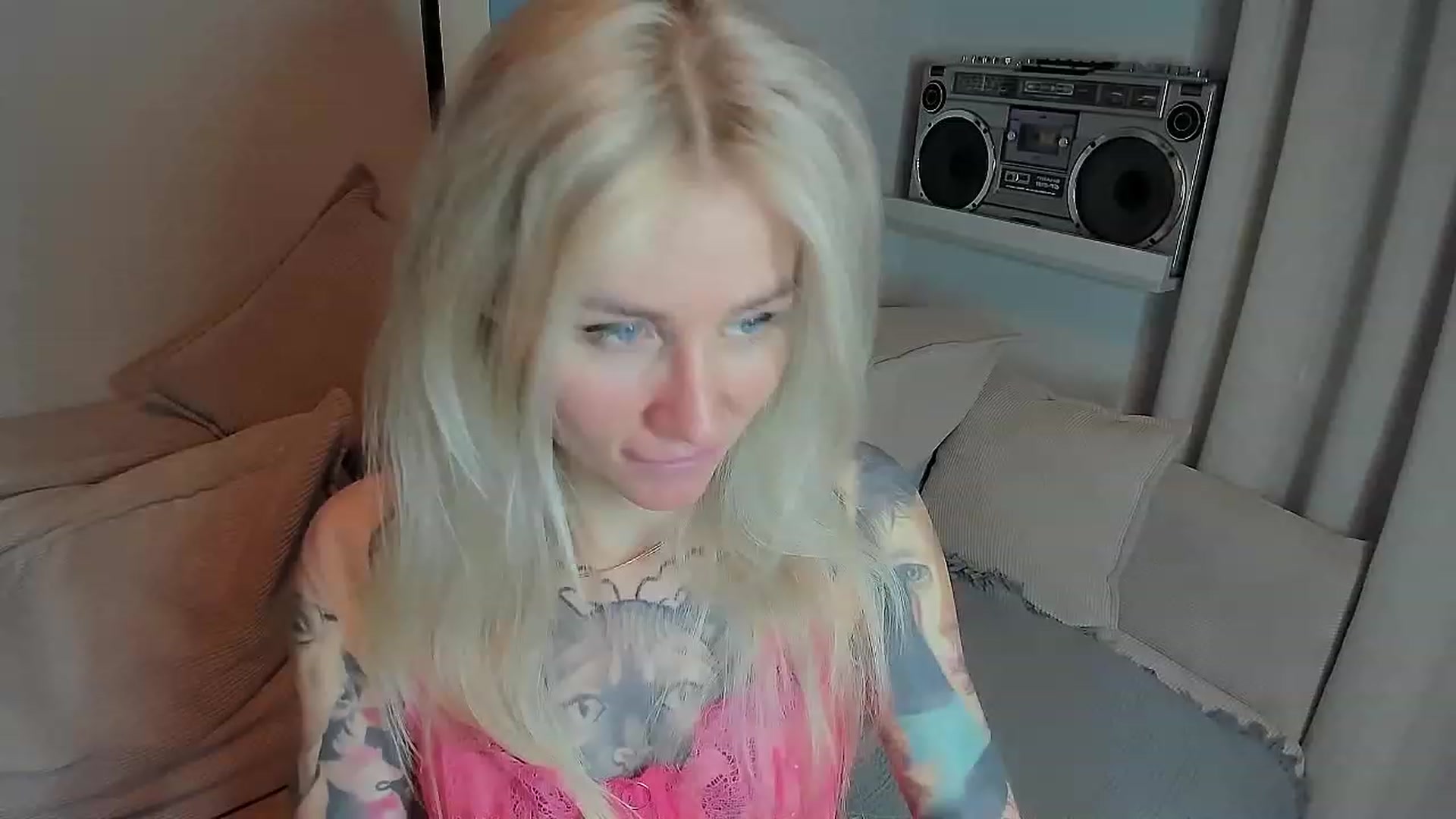 Gallery image thumbnail from Alexa_Smithhh's myfreecams stream on, 07/24/2023, 20:16 image 10 of 20
