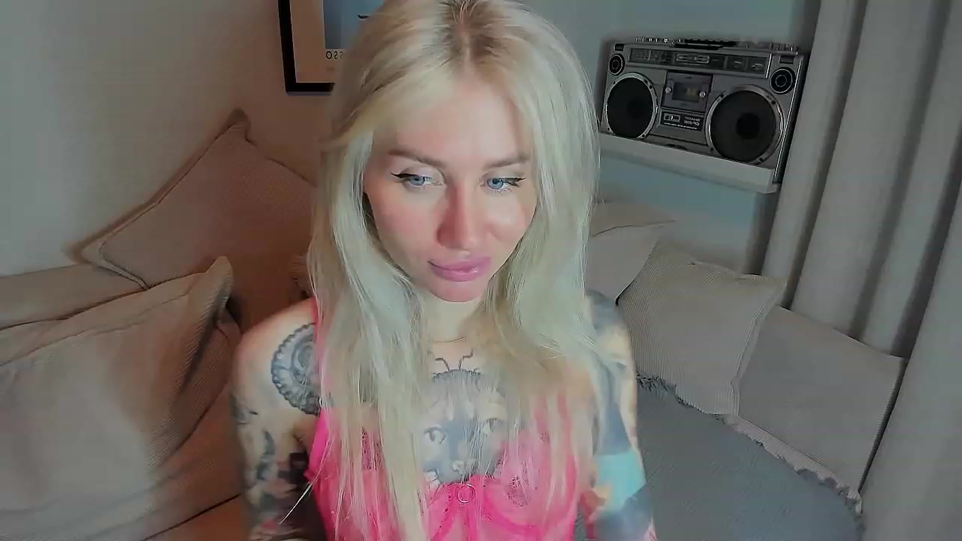 Gallery image thumbnail from Alexa_Smithhh's myfreecams stream on, 07/24/2023, 20:16 image 9 of 20