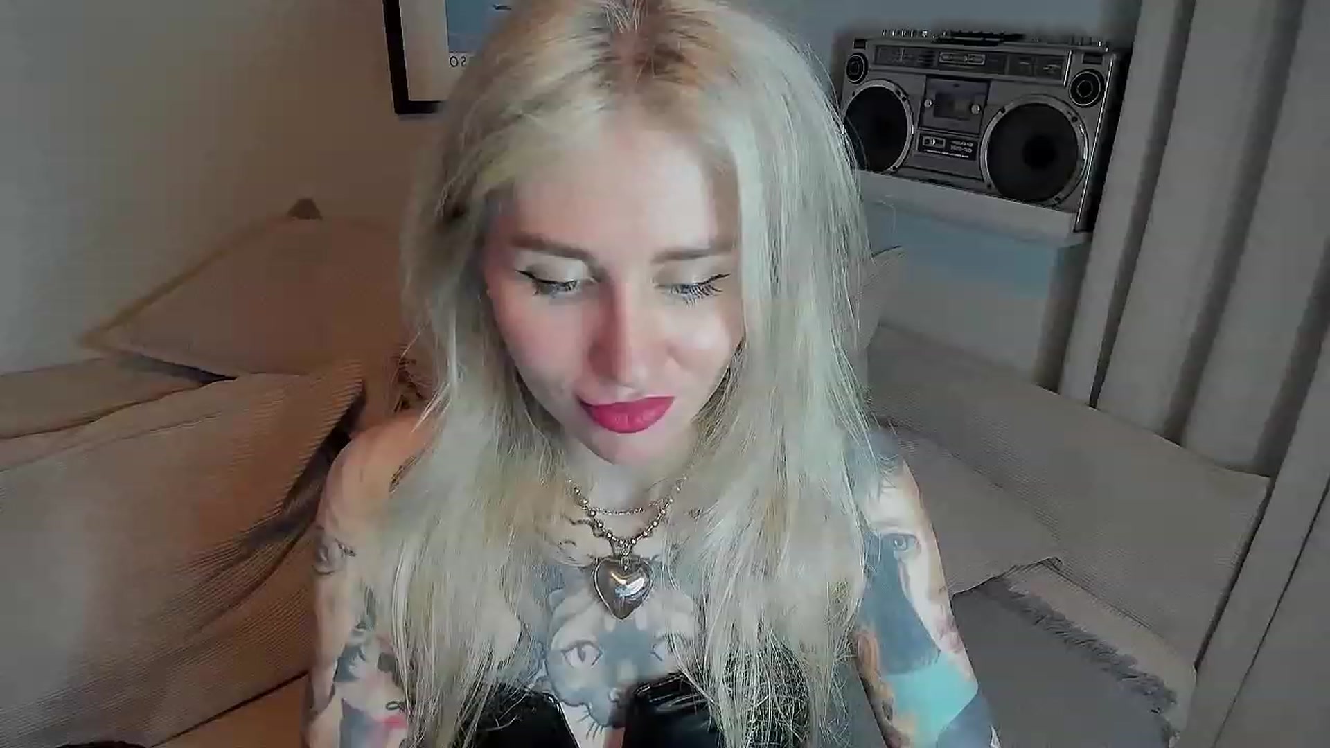 Gallery image thumbnail from Alexa_Smithhh's myfreecams stream on, 07/25/2023, 19:33 image 11 of 20
