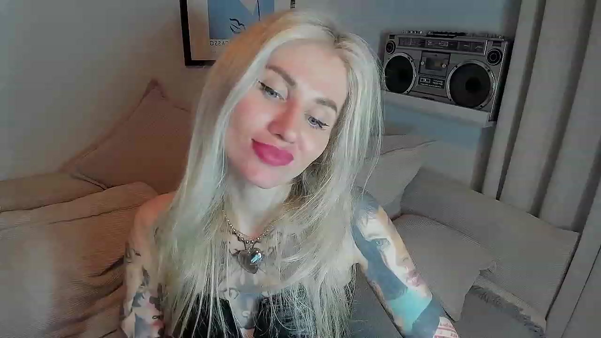 Gallery image thumbnail from Alexa_Smithhh's myfreecams stream on, 07/25/2023, 21:18 image 5 of 20