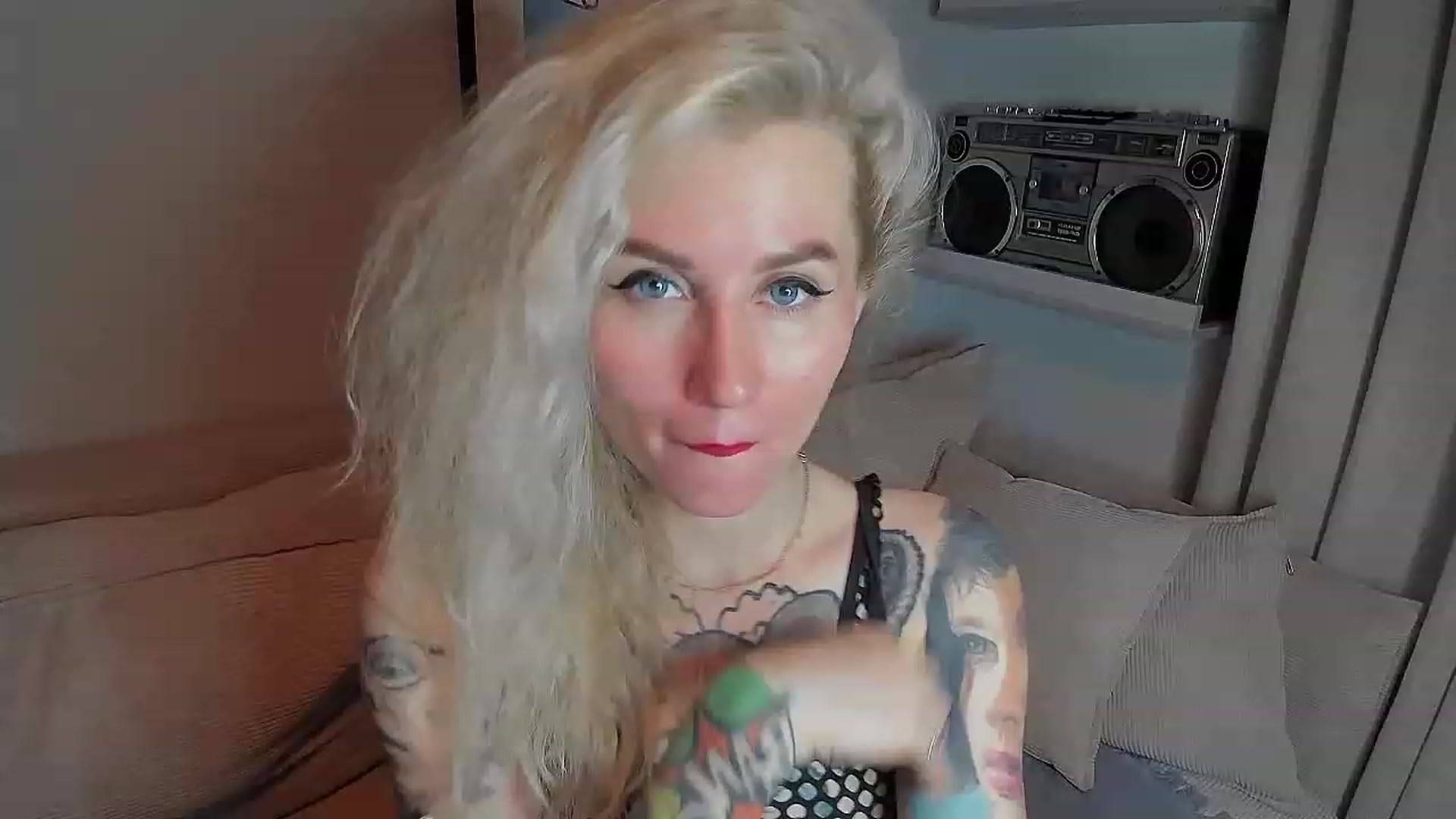 Gallery image thumbnail from Alexa_Smithhh's myfreecams stream on, 08/02/2023, 21:35 image 13 of 20