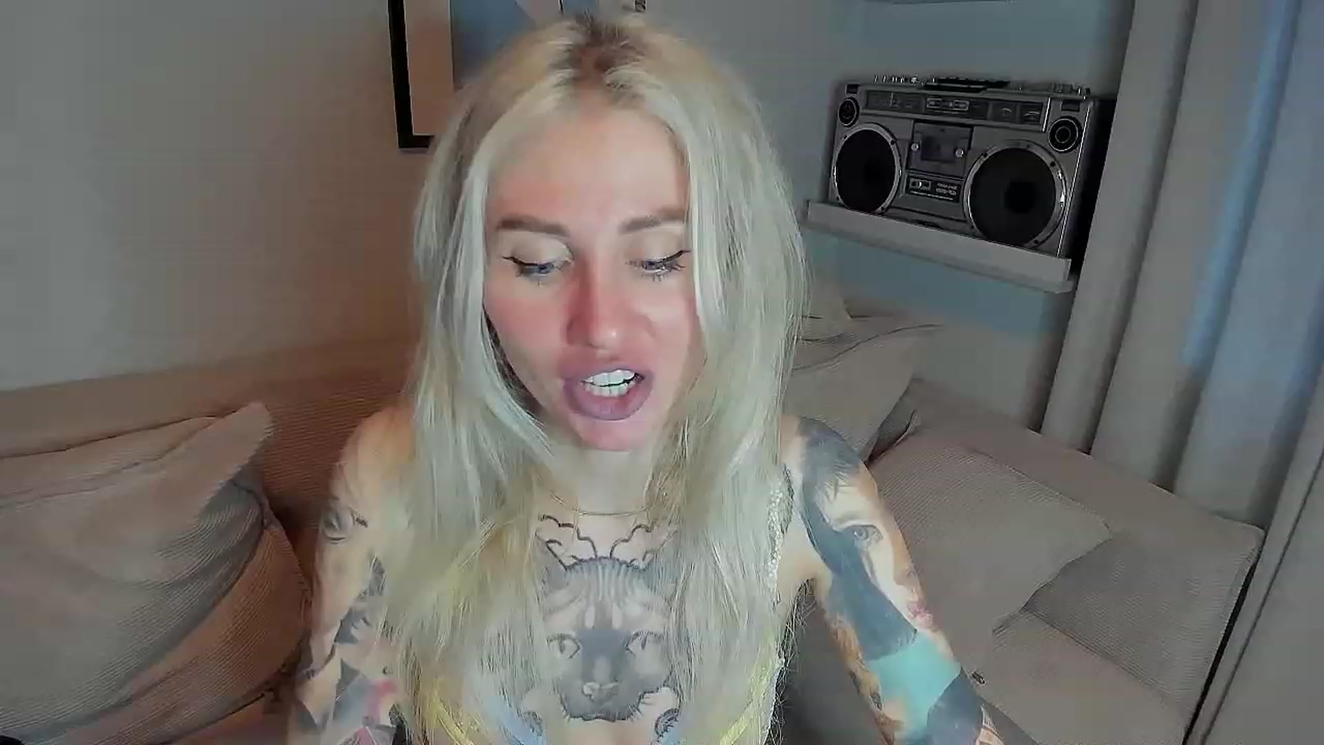 Gallery image thumbnail from Alexa_Smithhh's myfreecams stream on, 08/06/2023, 18:47 image 10 of 20