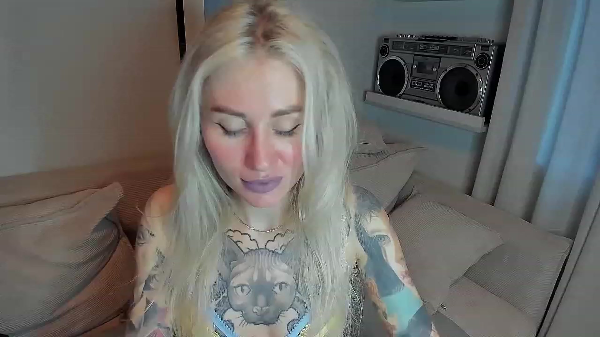 Gallery image thumbnail from Alexa_Smithhh's myfreecams stream on, 08/06/2023, 18:47 image 5 of 20