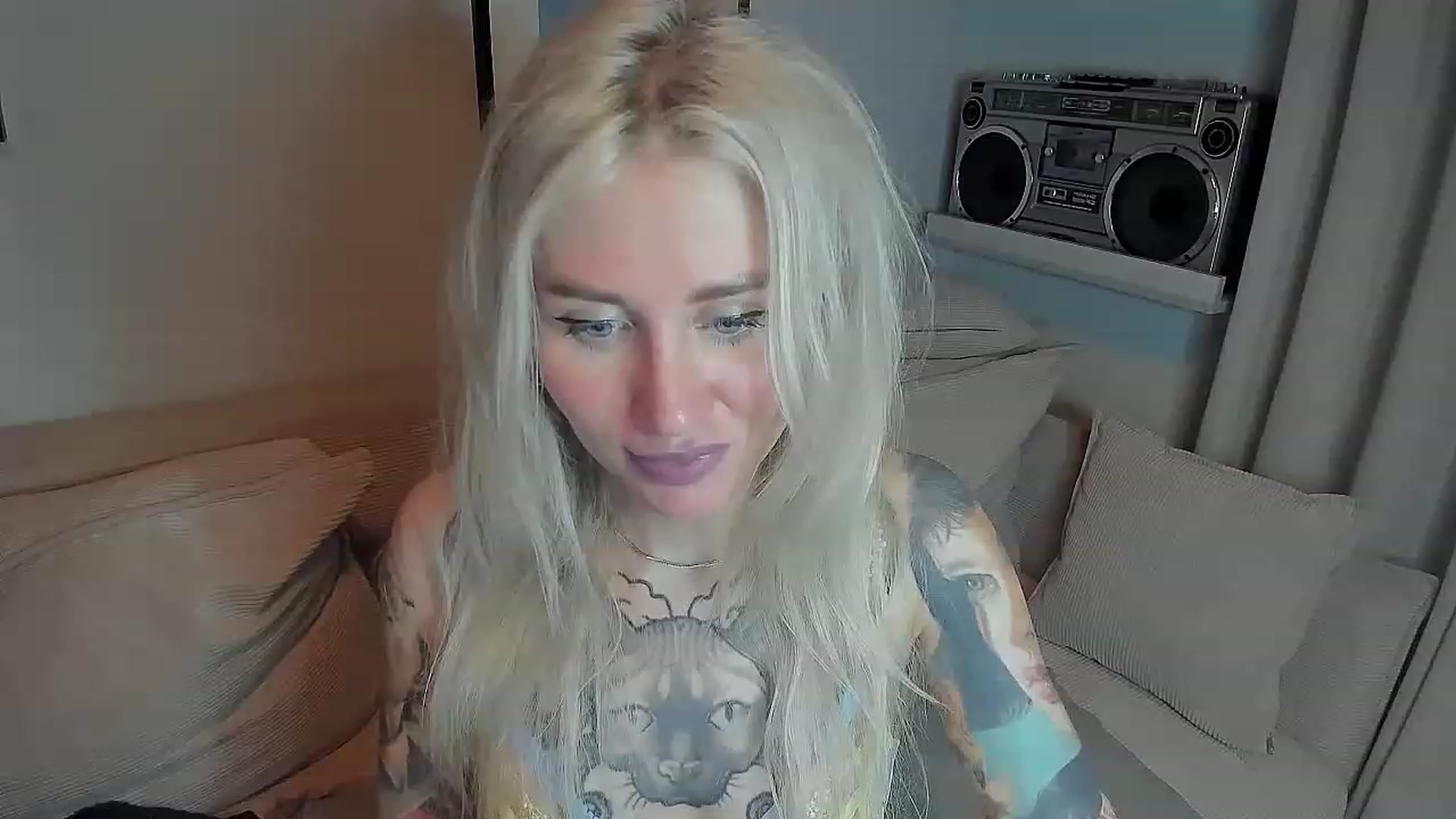 Gallery image thumbnail from Alexa_Smithhh's myfreecams stream on, 08/06/2023, 21:24 image 1 of 20