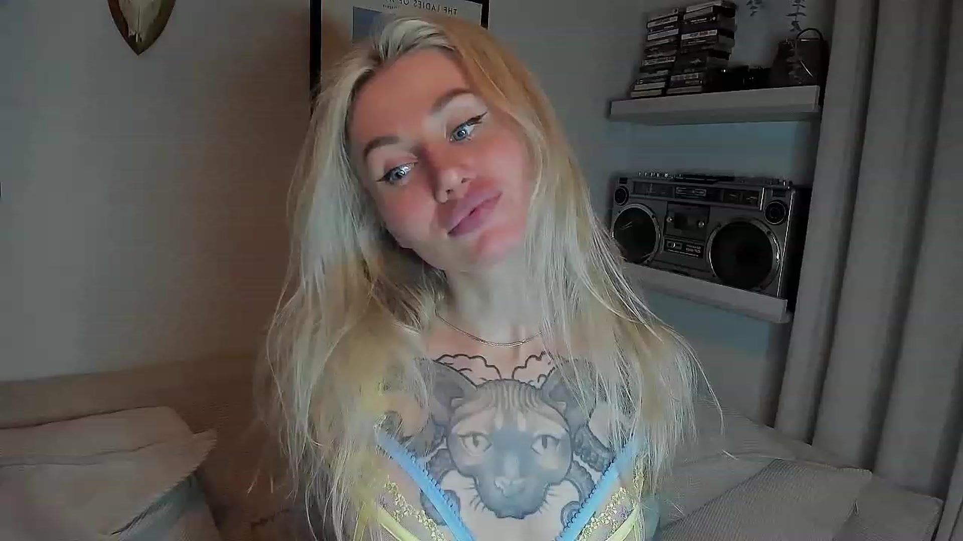 Gallery image thumbnail from Alexa_Smithhh's myfreecams stream on, 08/06/2023, 21:24 image 16 of 20
