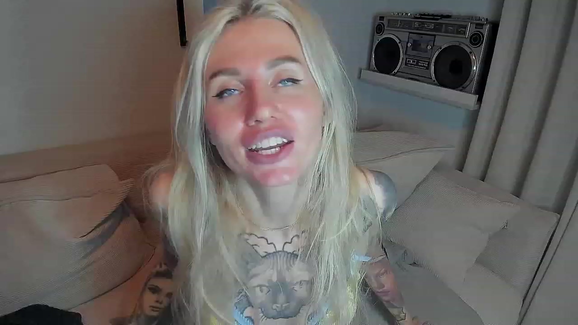 Gallery image thumbnail from Alexa_Smithhh's myfreecams stream on, 08/06/2023, 21:24 image 10 of 20