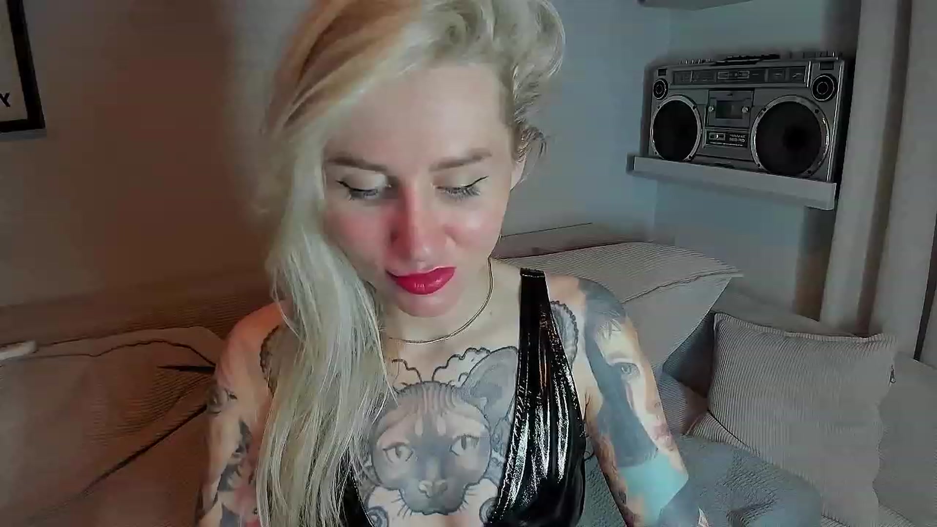 Gallery image thumbnail from Alexa_Smithhh's myfreecams stream on, 08/08/2023, 20:33 image 14 of 20